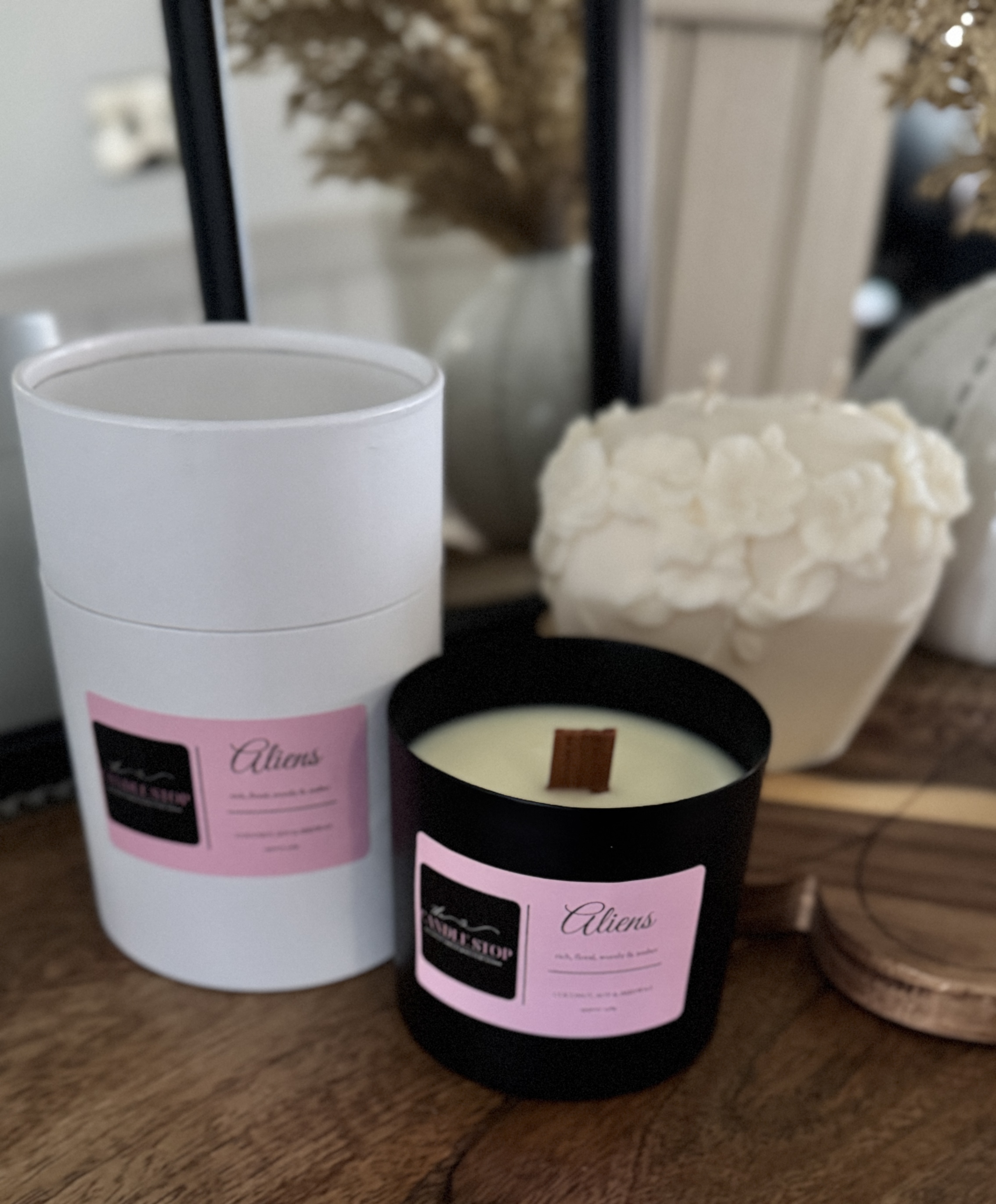Aliens 30cl Candle