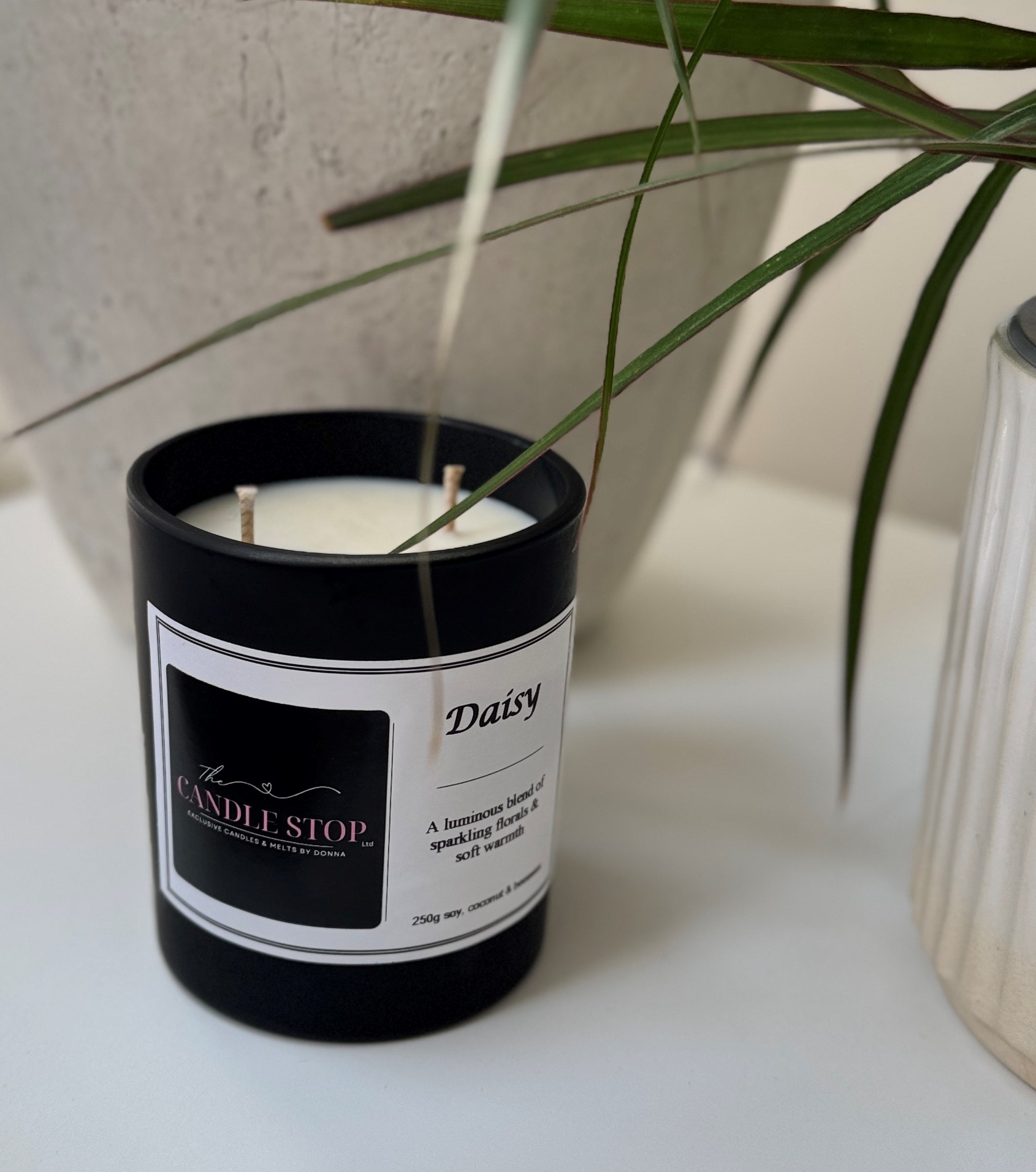 Daisy 50cl Candle