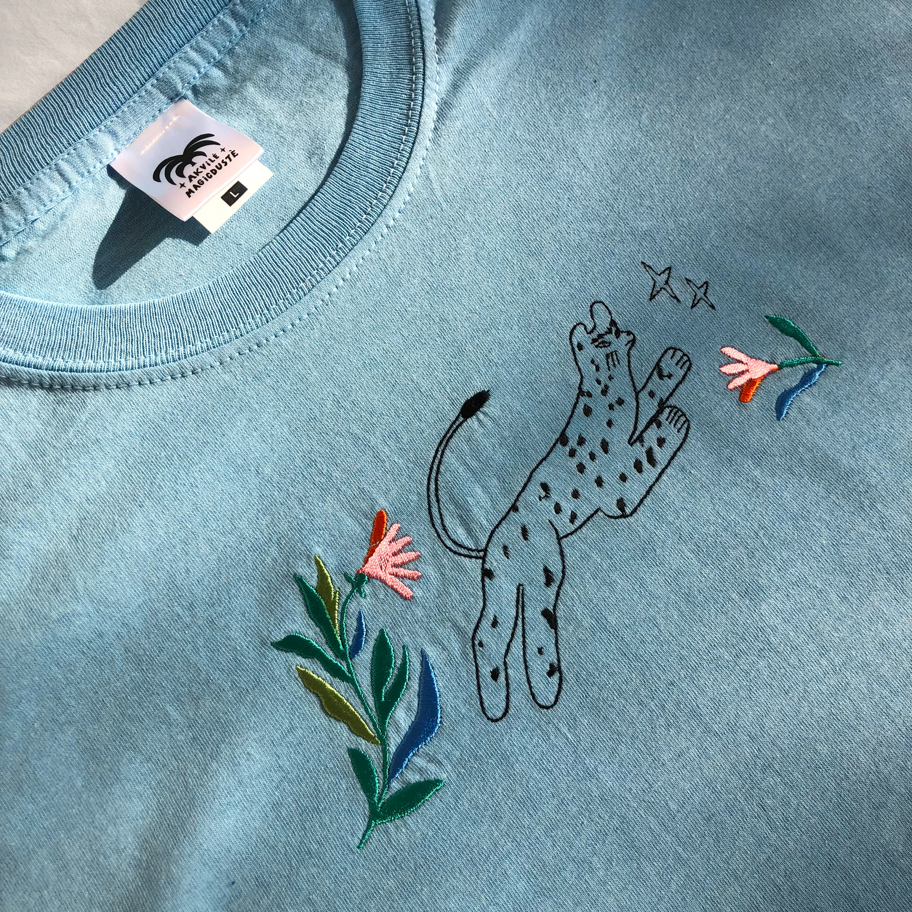 Wild cat t-shirt SKY BLUE