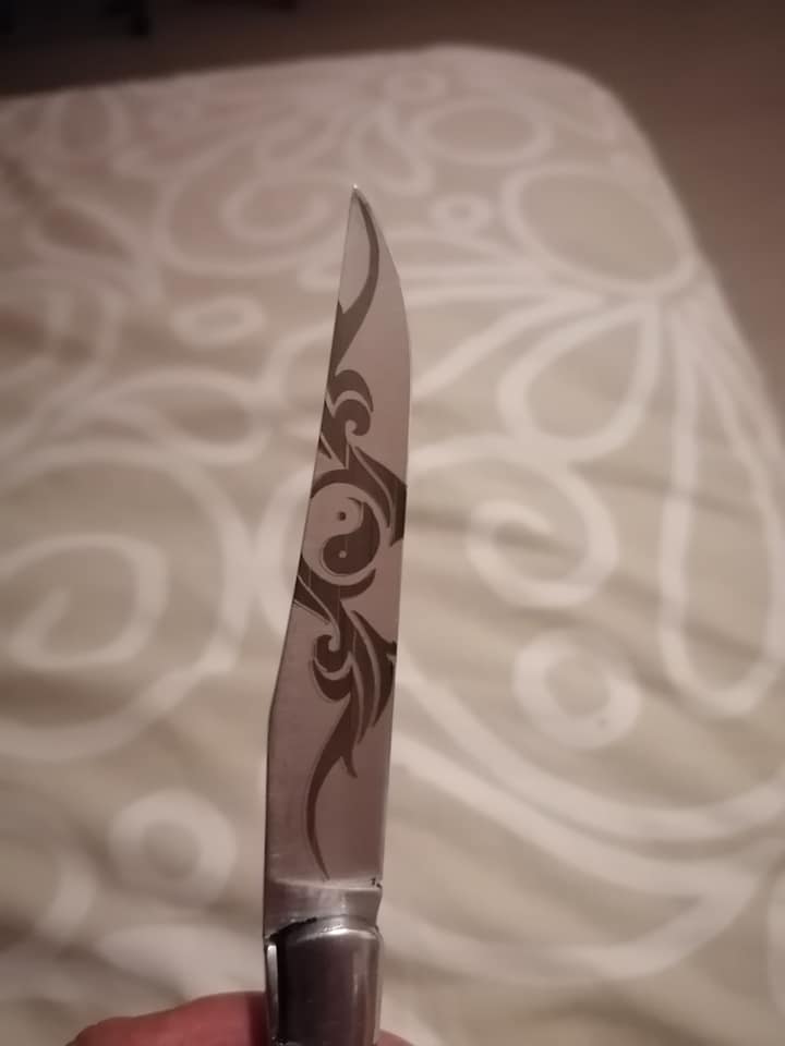 Gravure sur Couteau