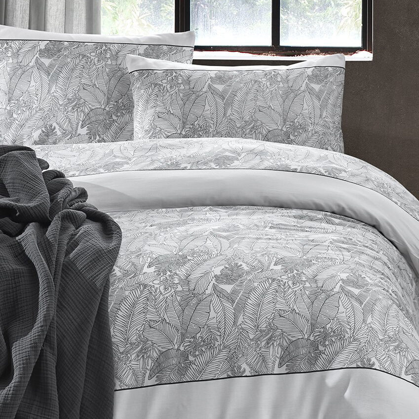 Patalynės komplektas LEAF Black 200x220 cm, 4 dalių