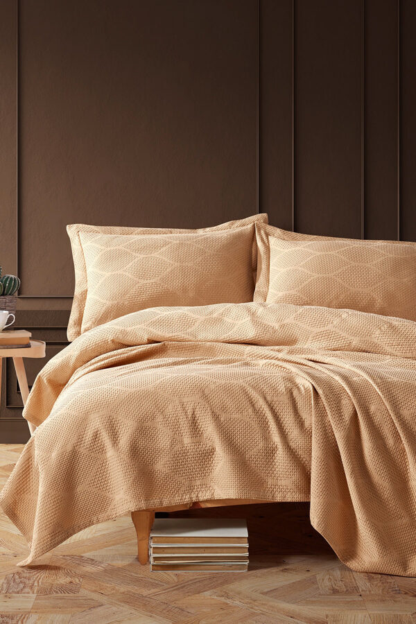 Bedspread with pillowcases  "VERA" Beige  220x240 cm