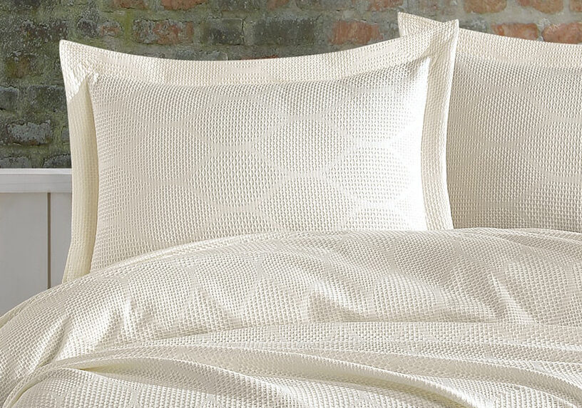 Bedspread with pillowcases "VERA" Cream  220x240 cm
