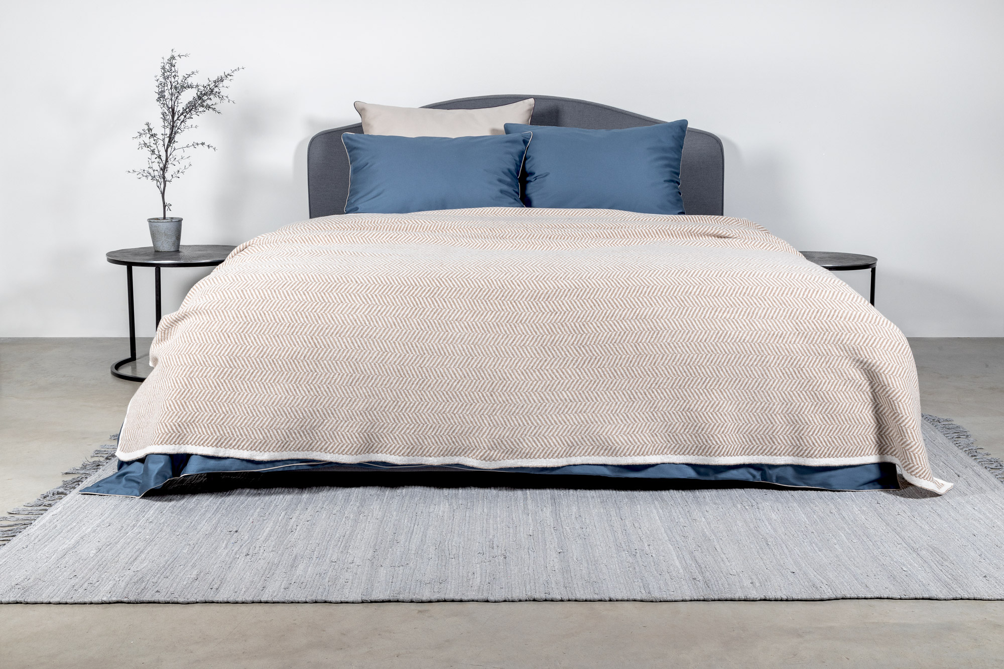 Merino vilnos pledas-užtiesalas CHEVRON Beige 200x220 cm