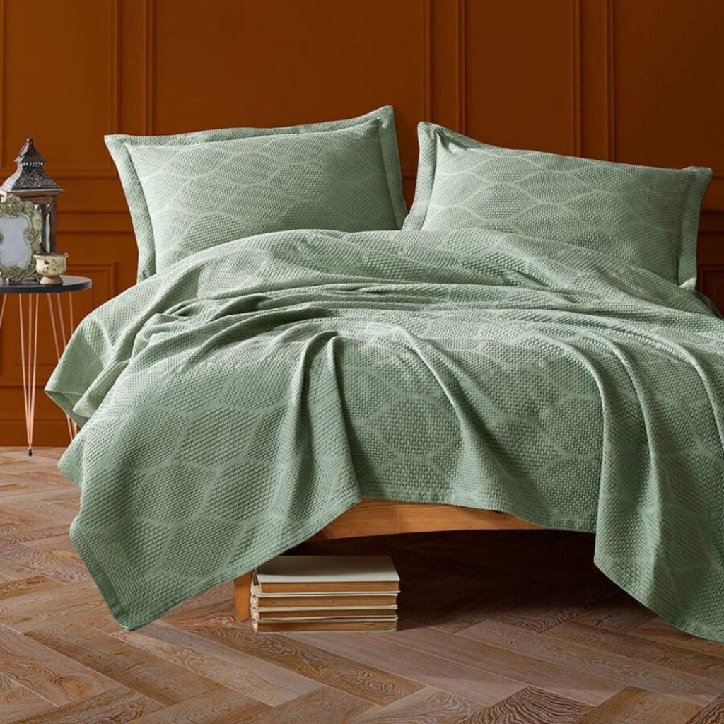 Lovatiesė su pagalvių užvalkalais VERA Green  220x240 cm