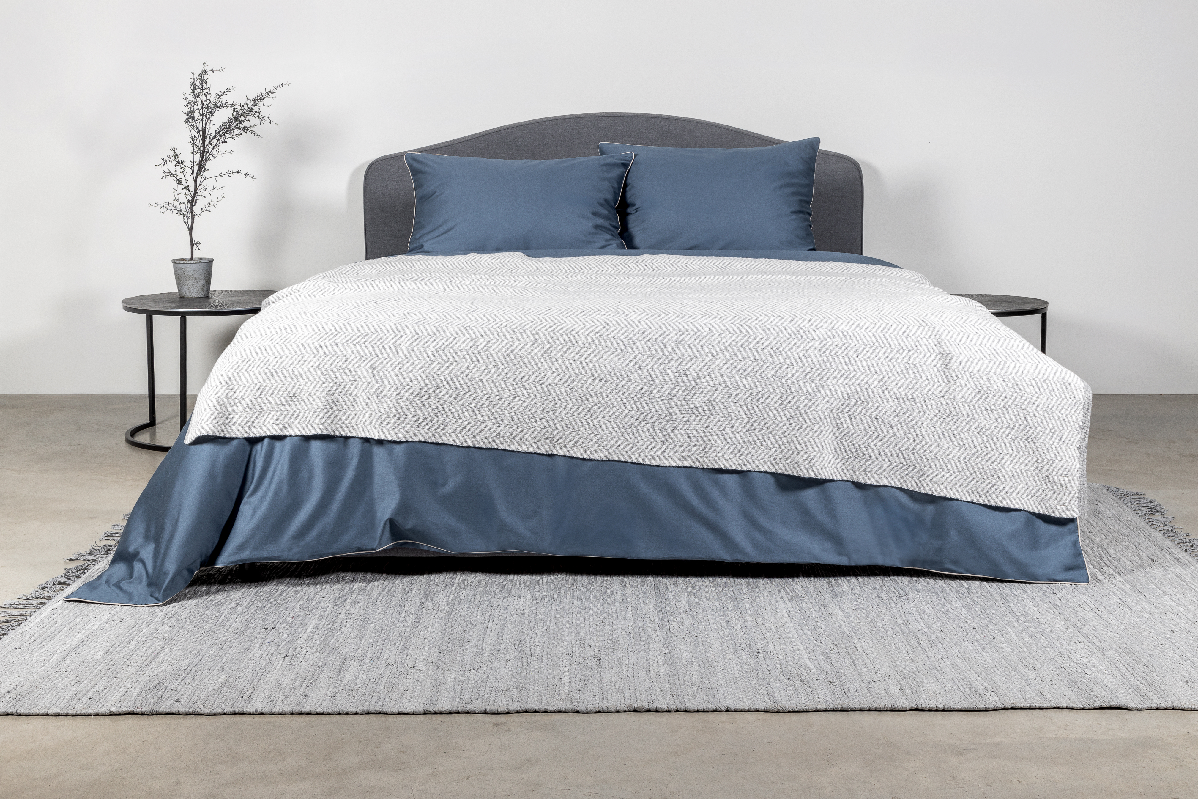 Merino vilnos pledas-užtiesalas CHEVRON Grey 200x220 cm