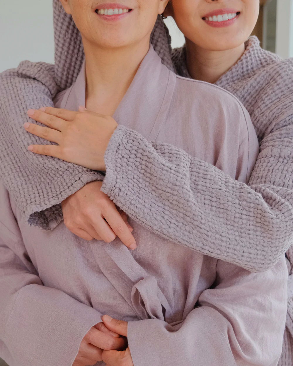 Ilgas lininis chalatas su kapišonu ROBE Woodrose