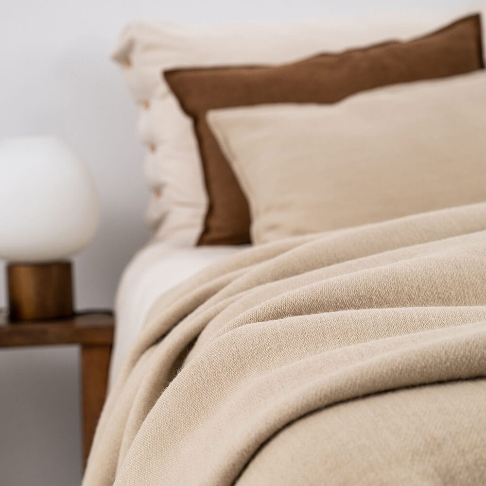 Lovatiesė-pledas WOOL Beige 180x240 cm