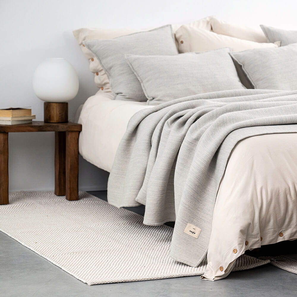 Lovatiesė-pledas WOOL Light Grey 180x240 cm