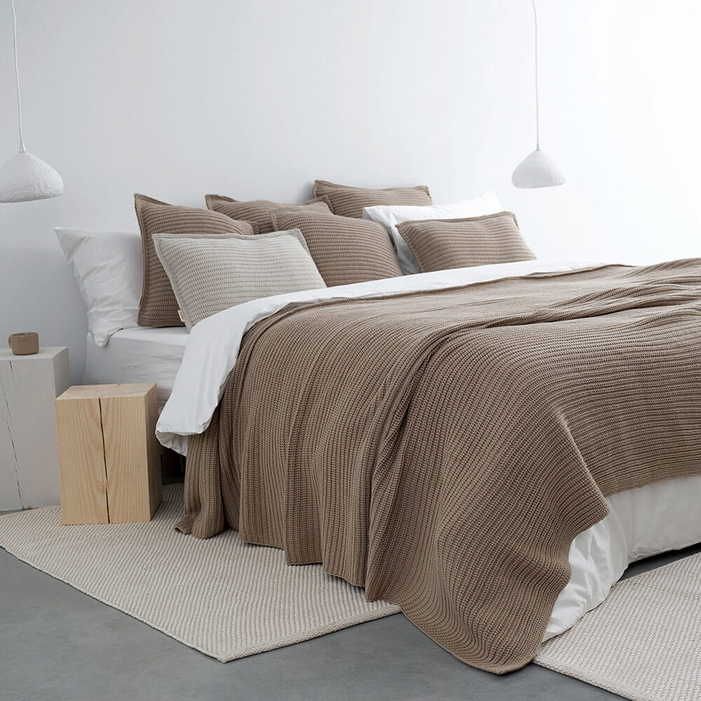 Lovatiesė-pledas WOOLEN WEAVE Taupe