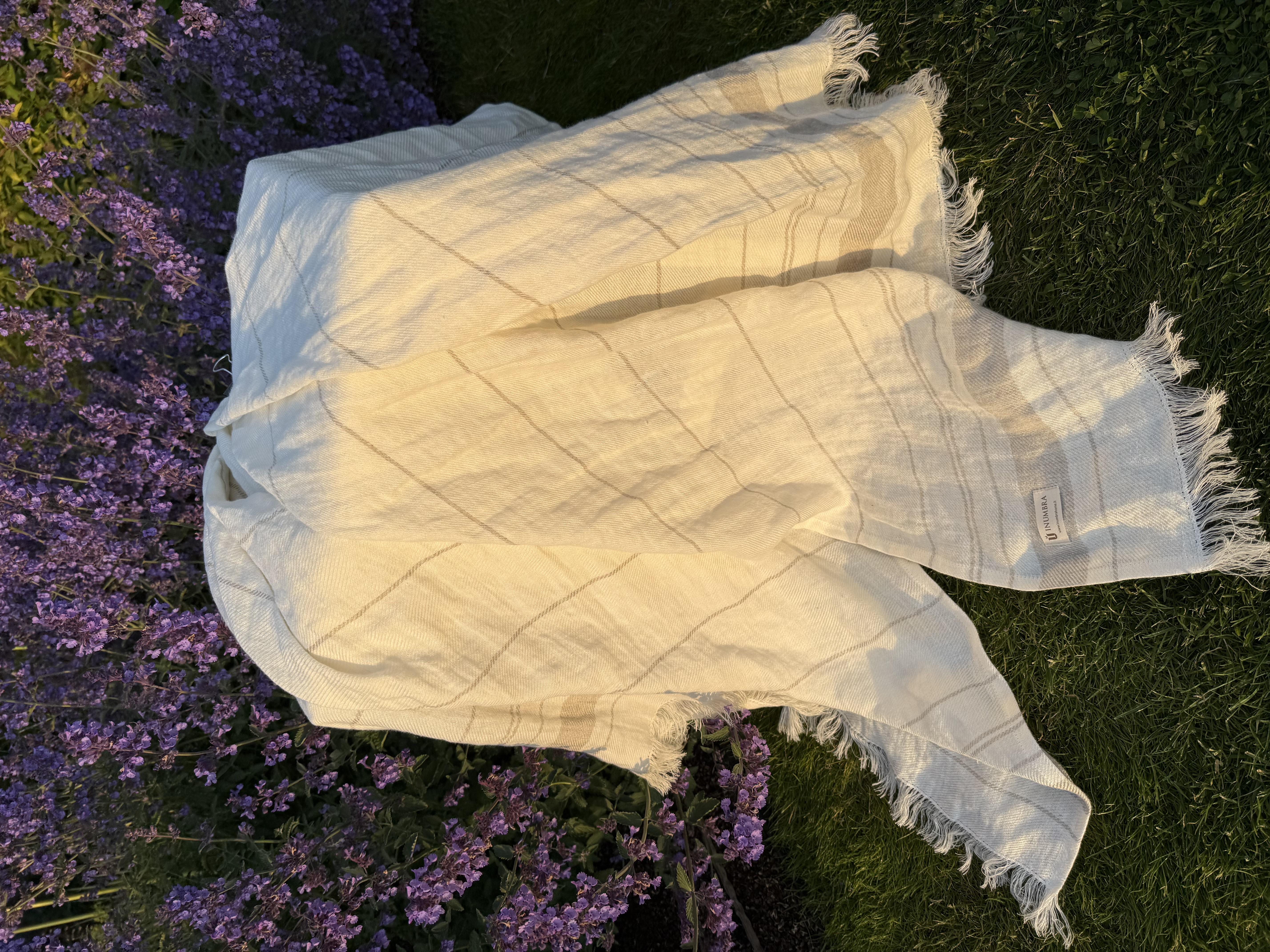 Paplūdimio rankšluostis-patiesalas NIDA 1 White-Taupe, 115x200 cm