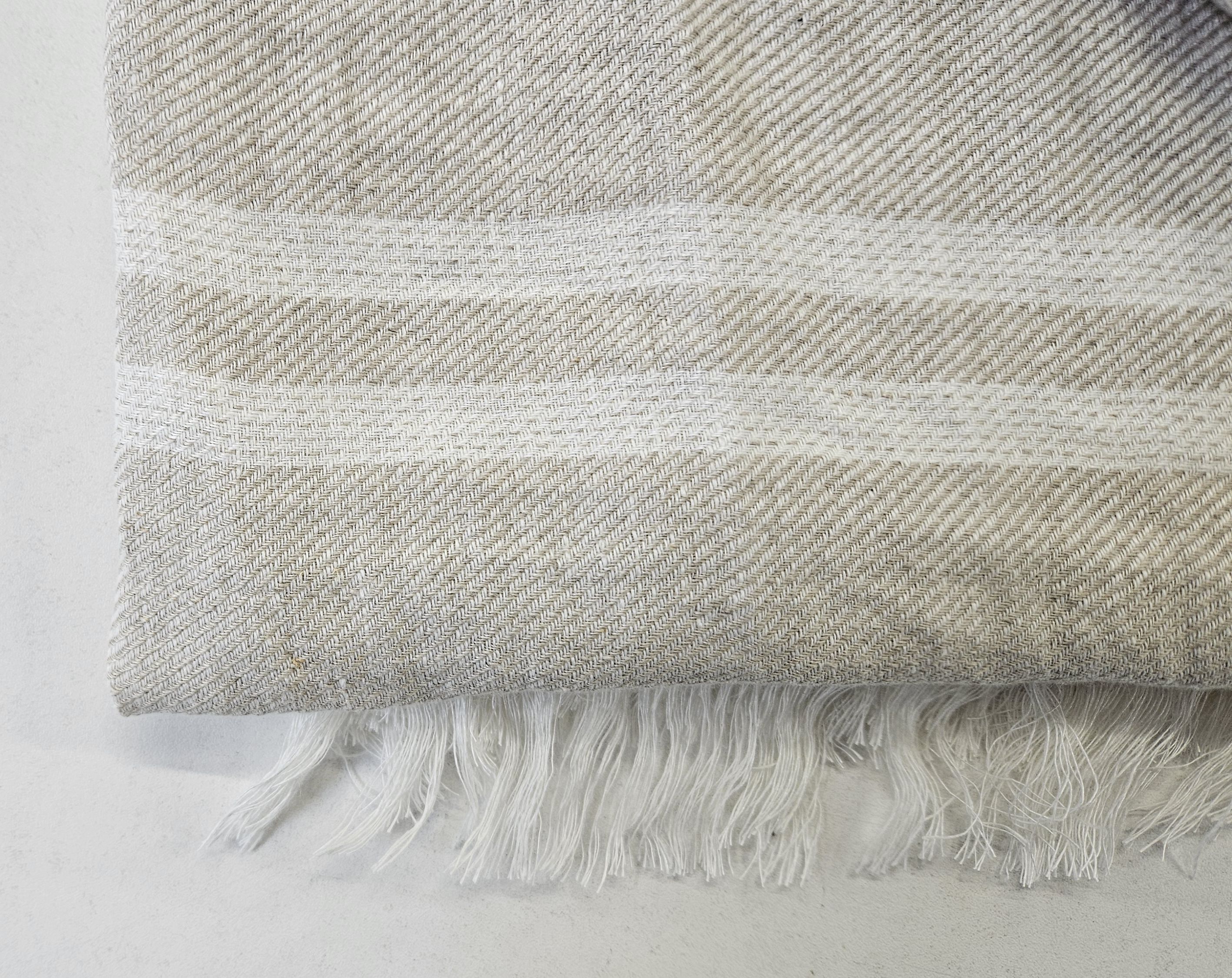 Paplūdimio rankšluostis-patiesalas NIDA 2 Grey-White, 115x200 cm