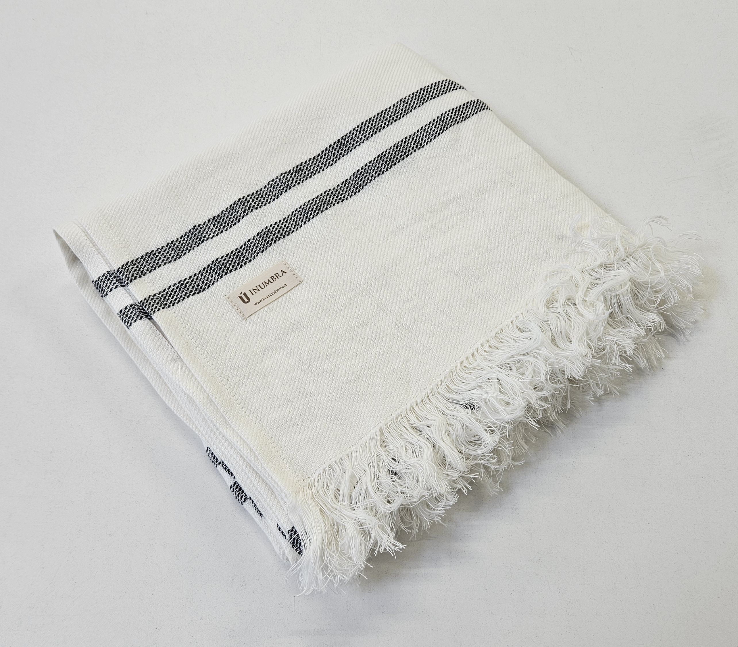 Paplūdimio rankšluostis-patiesalas NIDA 2 White-Black, 115x200 cm