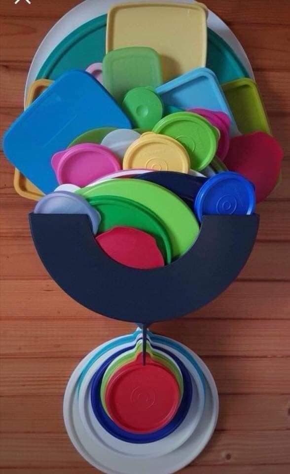 Tupperware dangtelių laikiklis - kraitelė