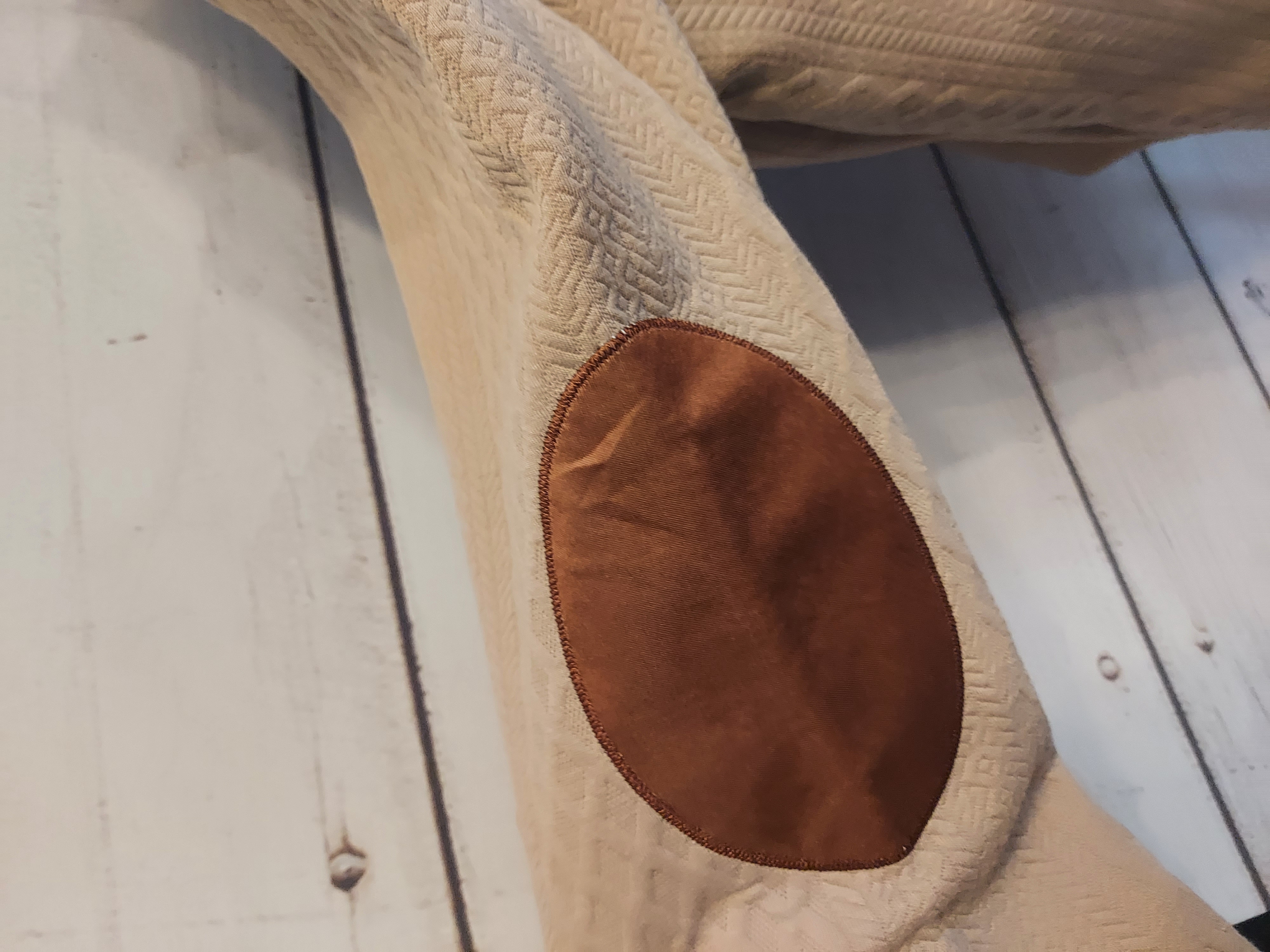Unbranded beige colour sweater size 3XL