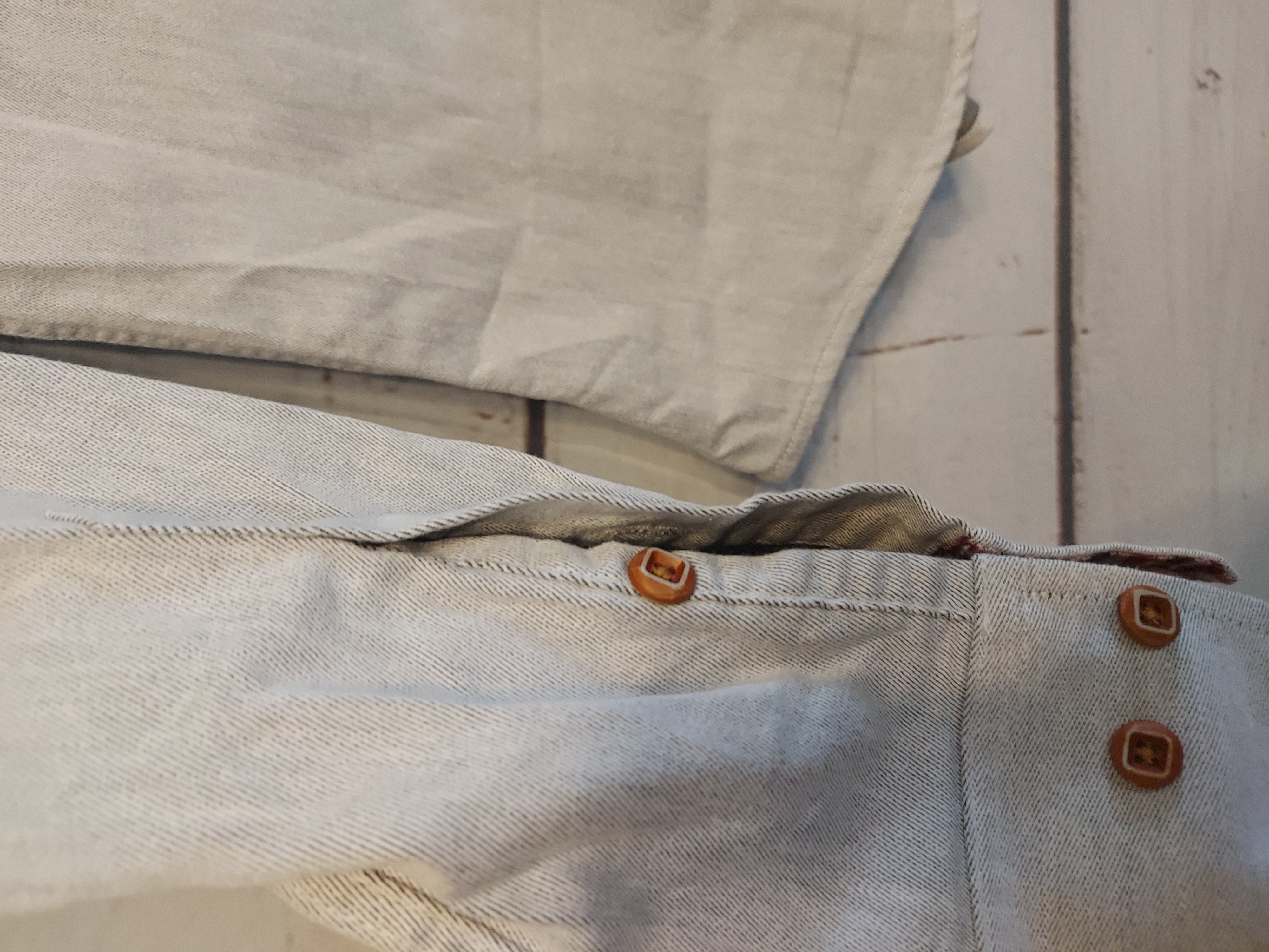 Coofandy light grey shirt size L