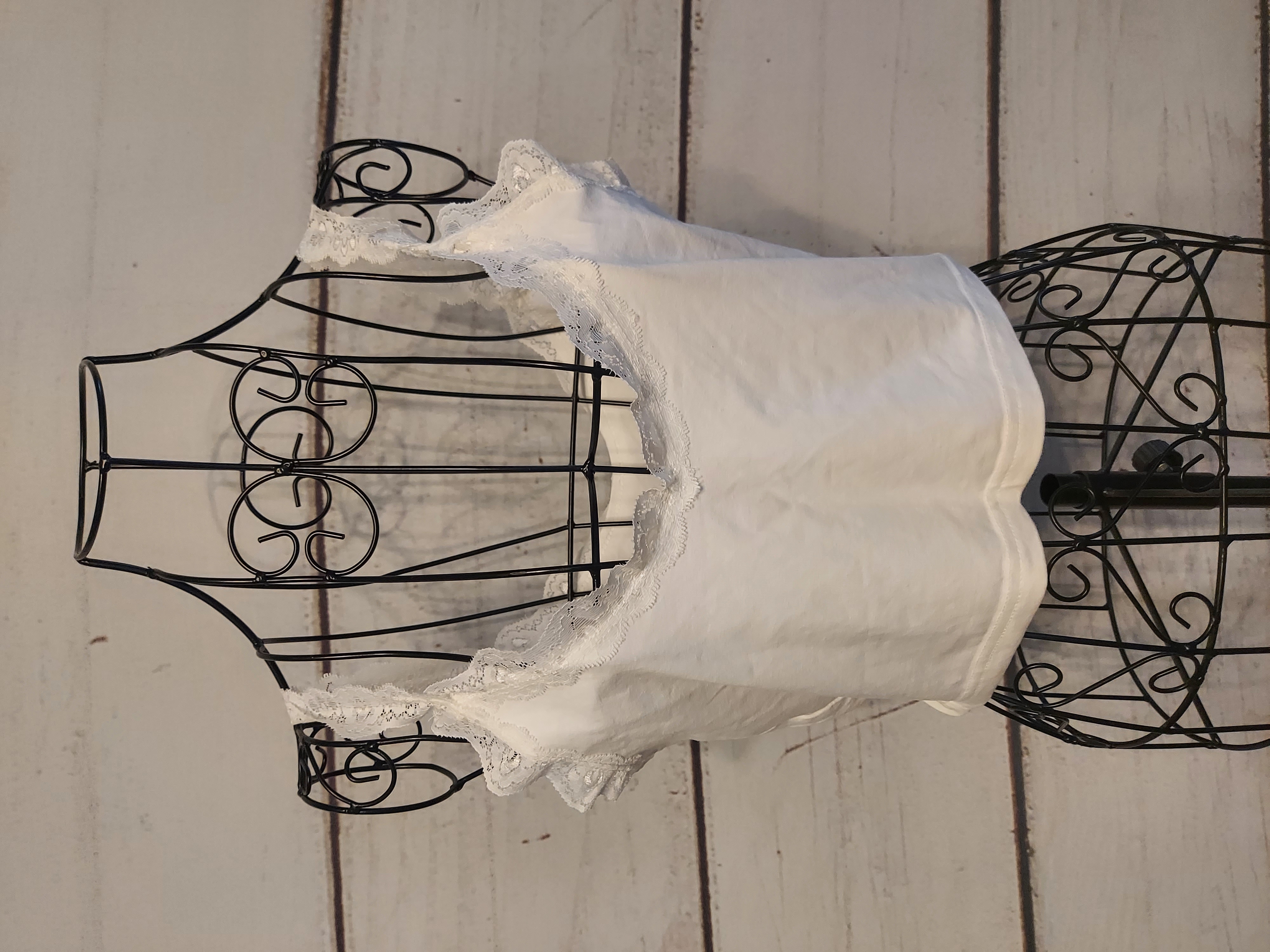 George White crop top size 12-14