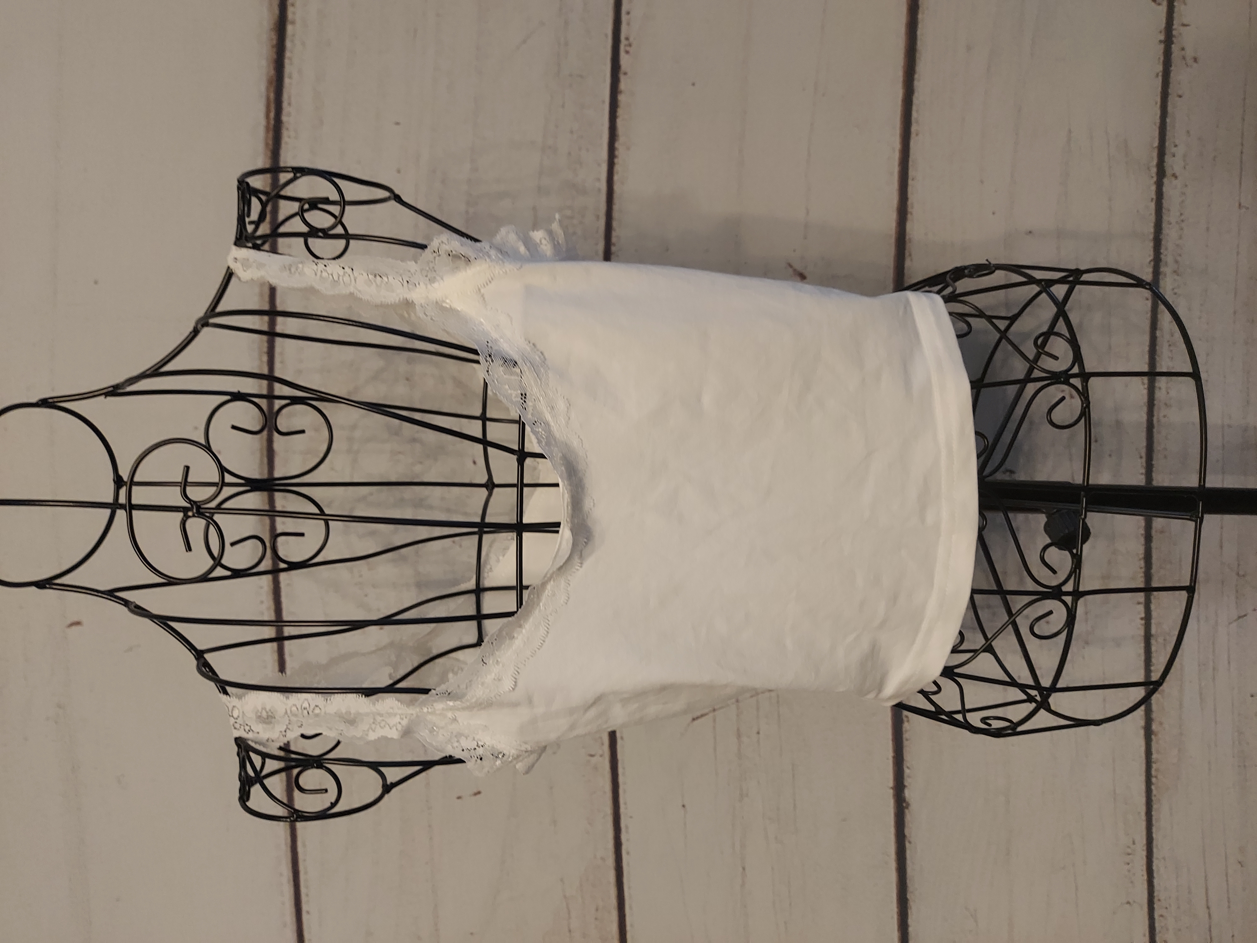 George White crop top size 12-14