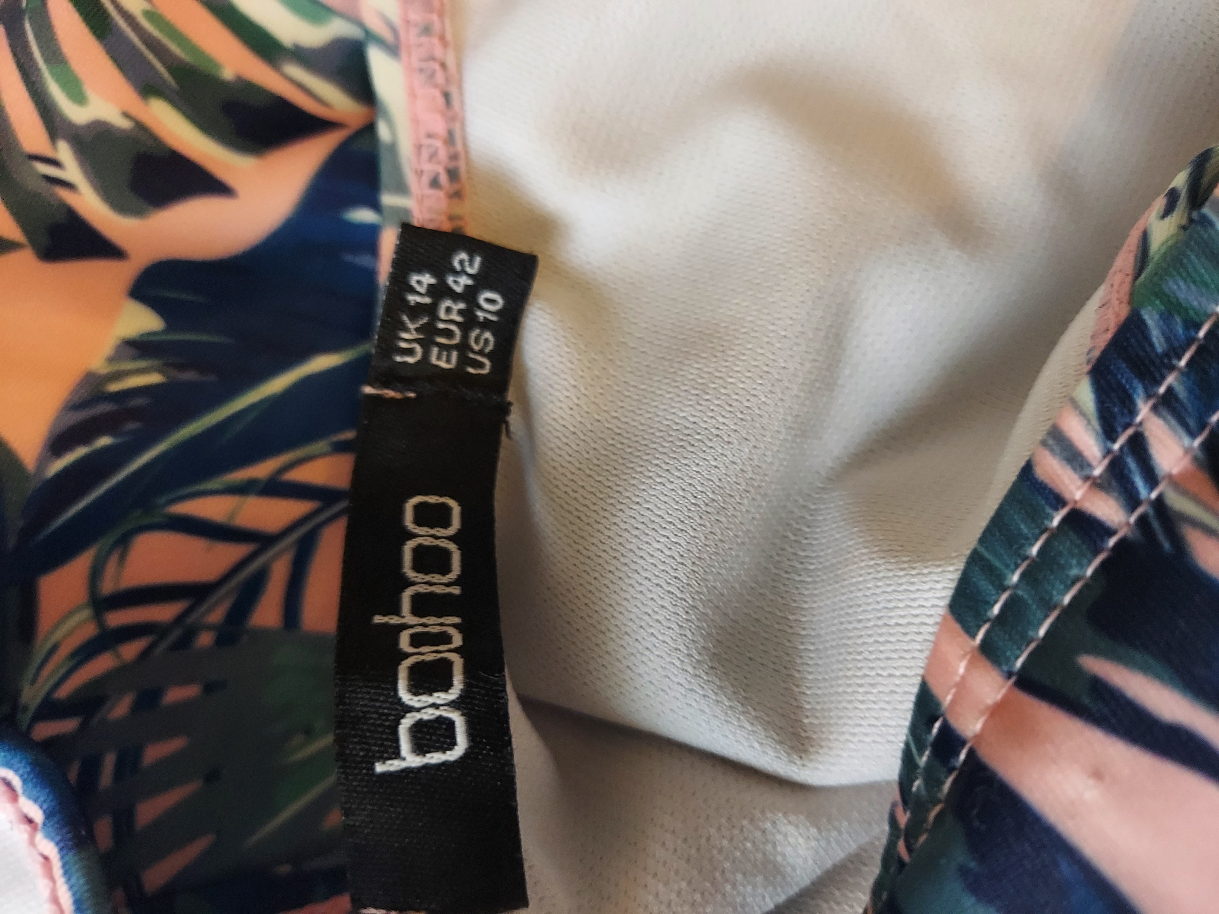 Boohoo 2 part swim set size 14