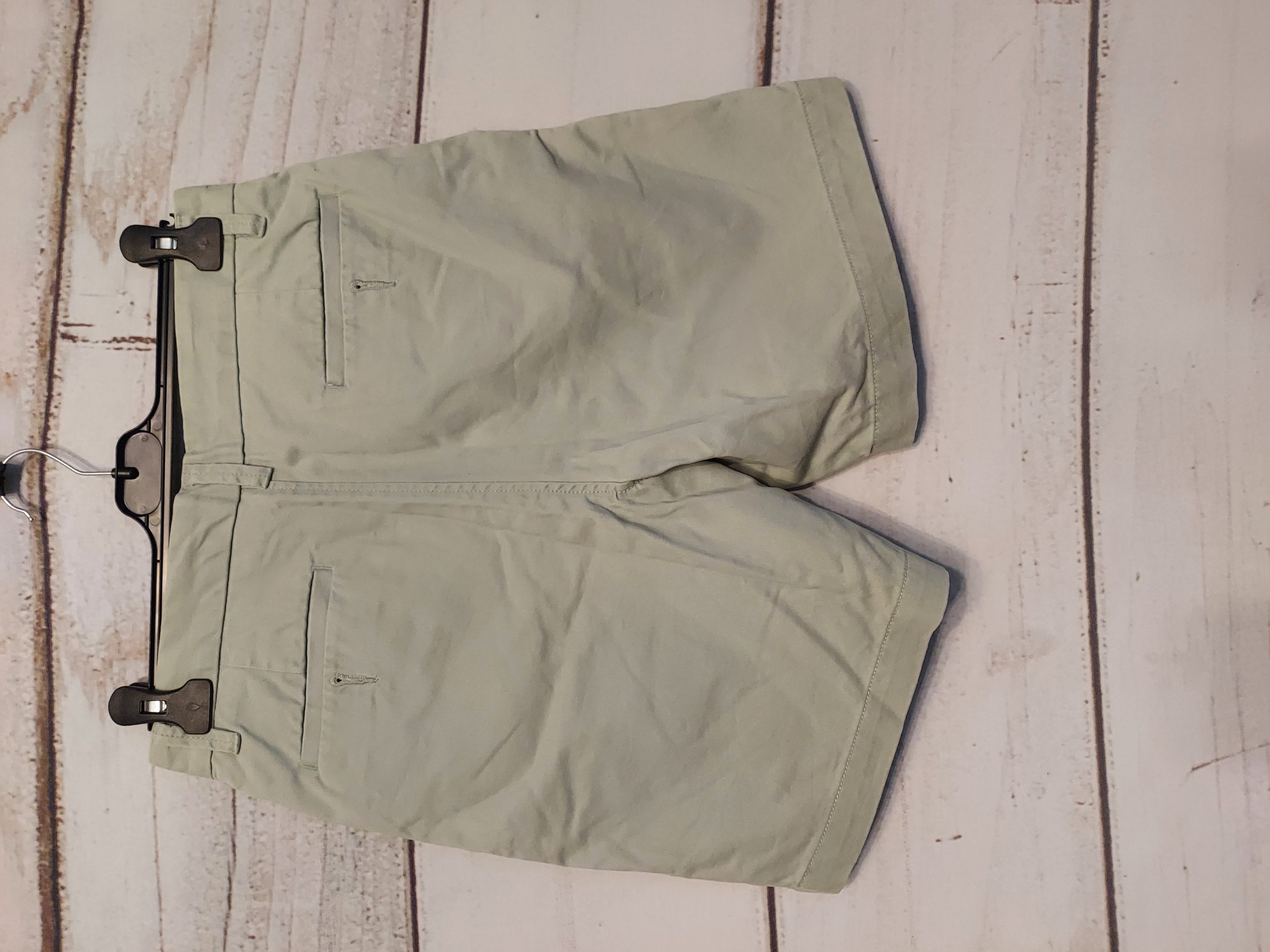 Tu light green shorts W30