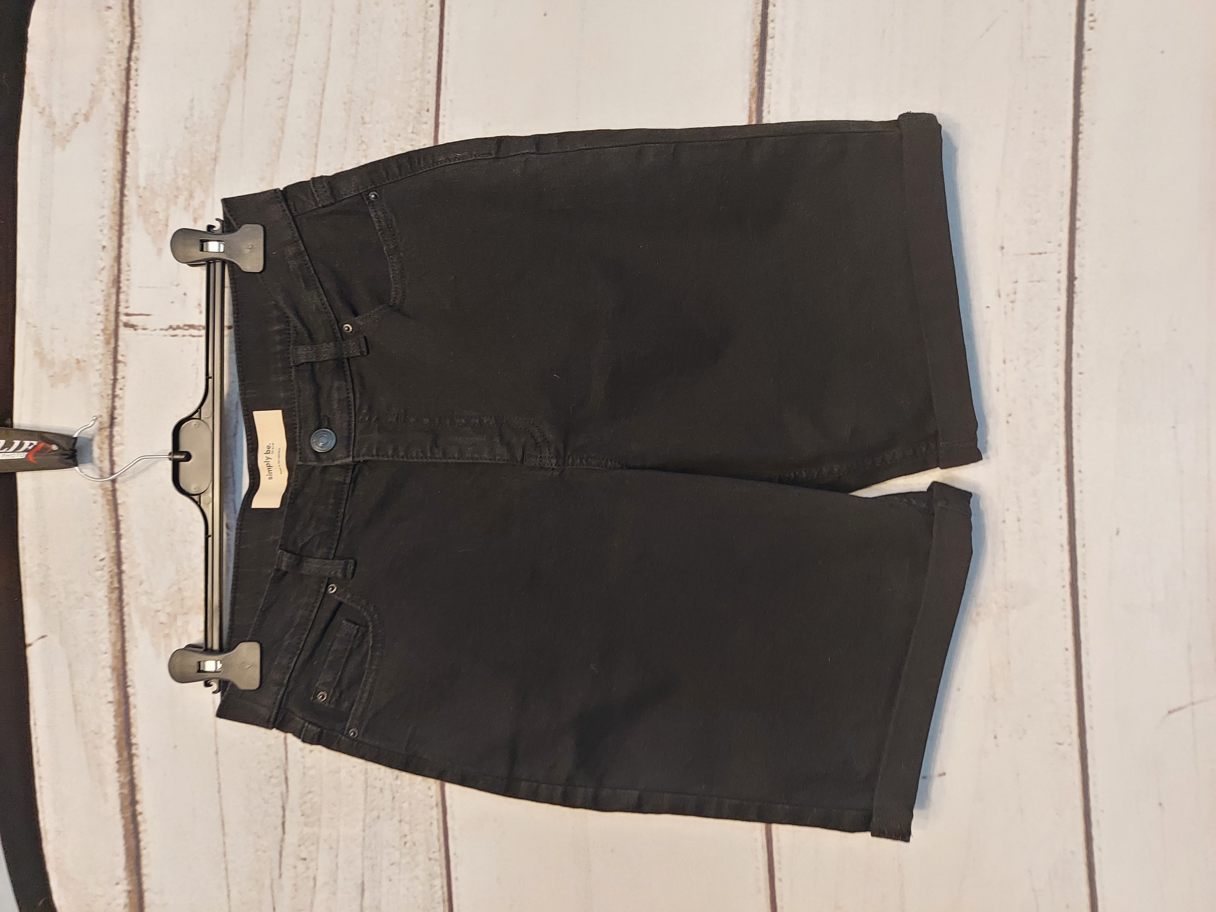 Simple  Be black shorts size 14