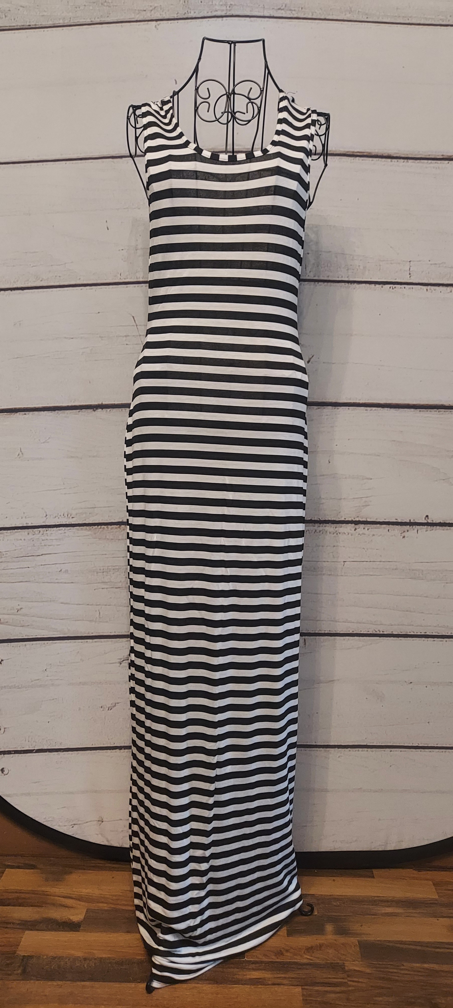Boohoo tall stripe (white and black)maxi dress size 12
