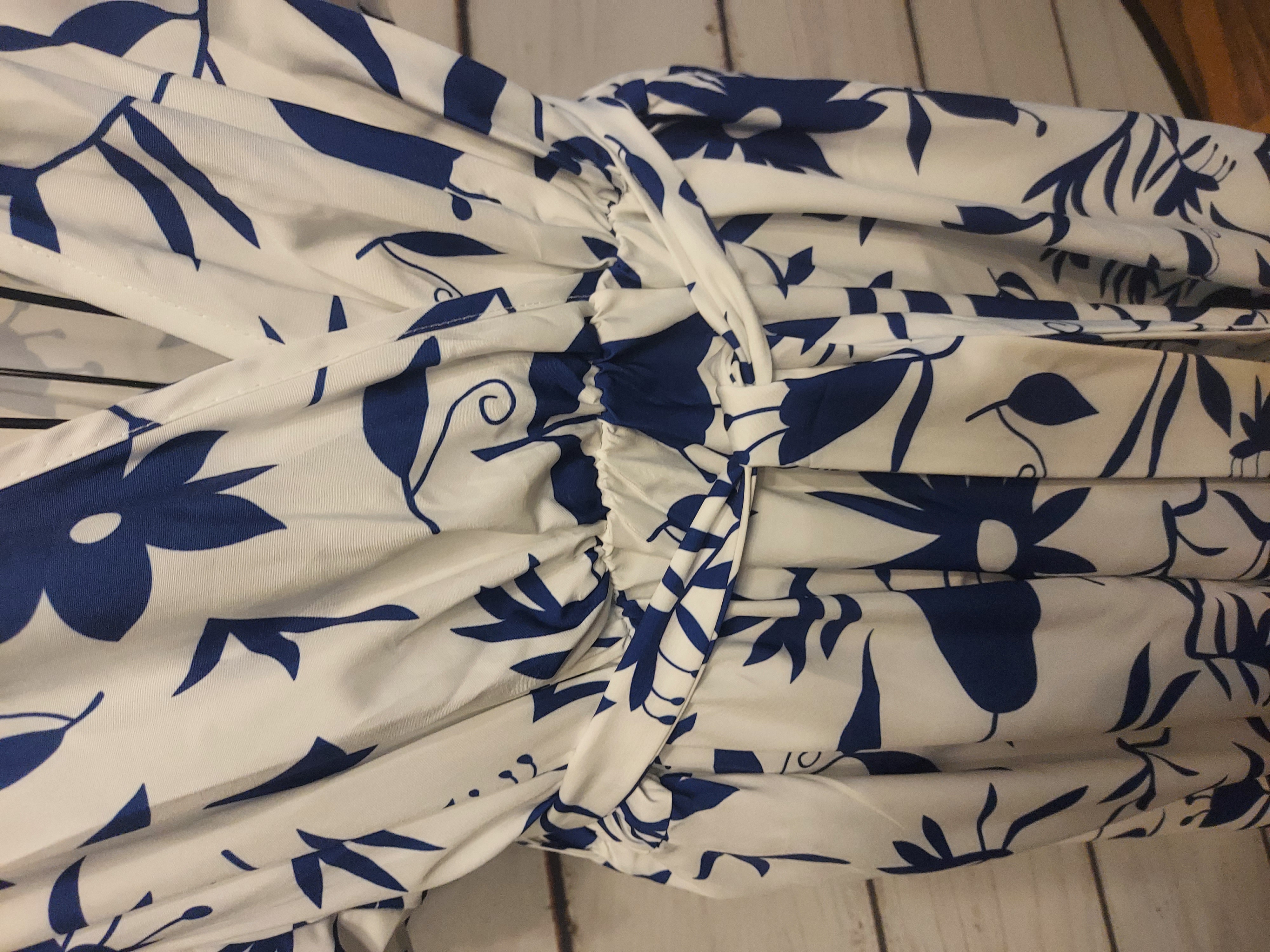 Unbranded white floral print dress size 4XL 