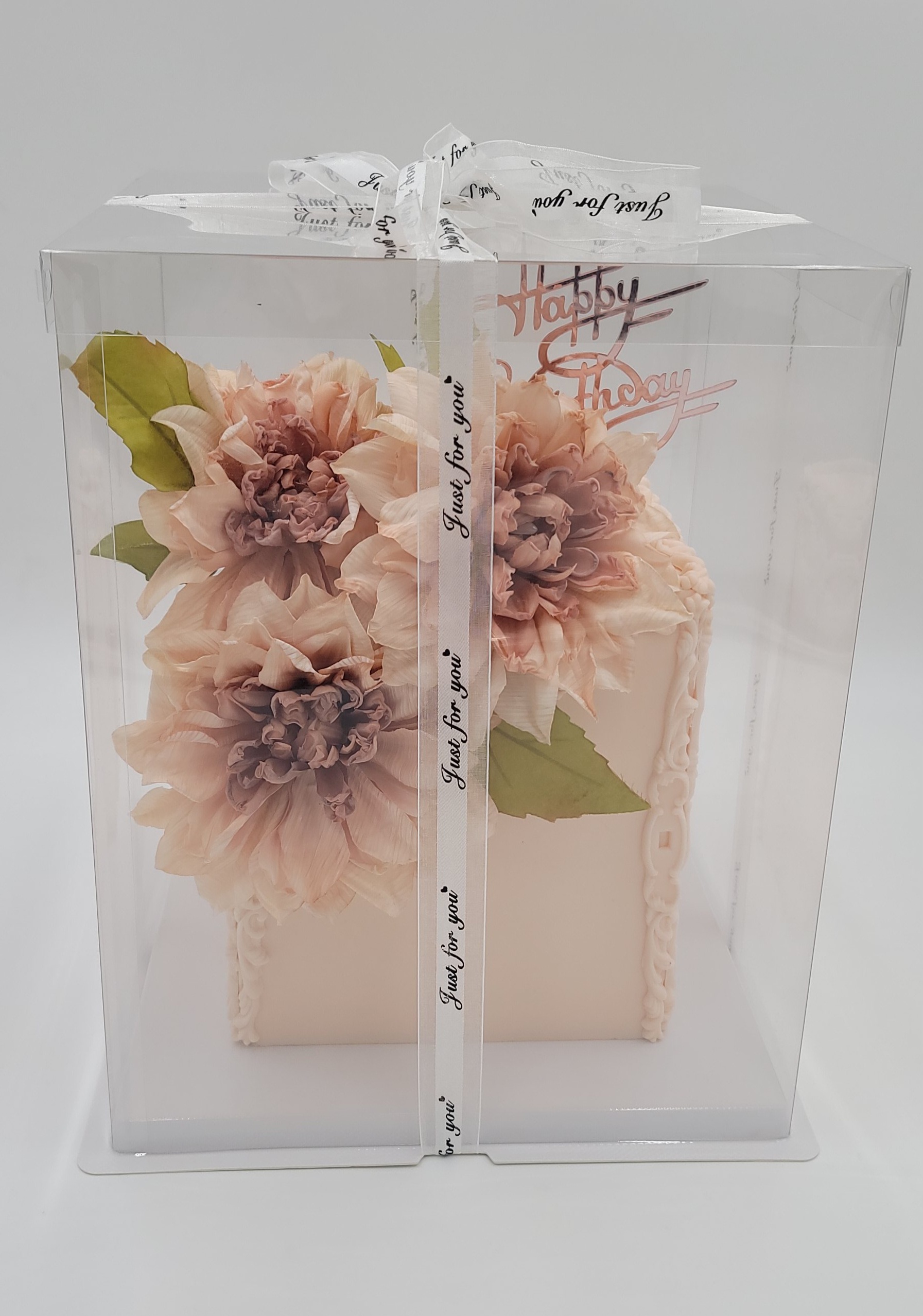 10.75 inch x 13.7 inch square transparent cake box with clear lid plus free ribbon