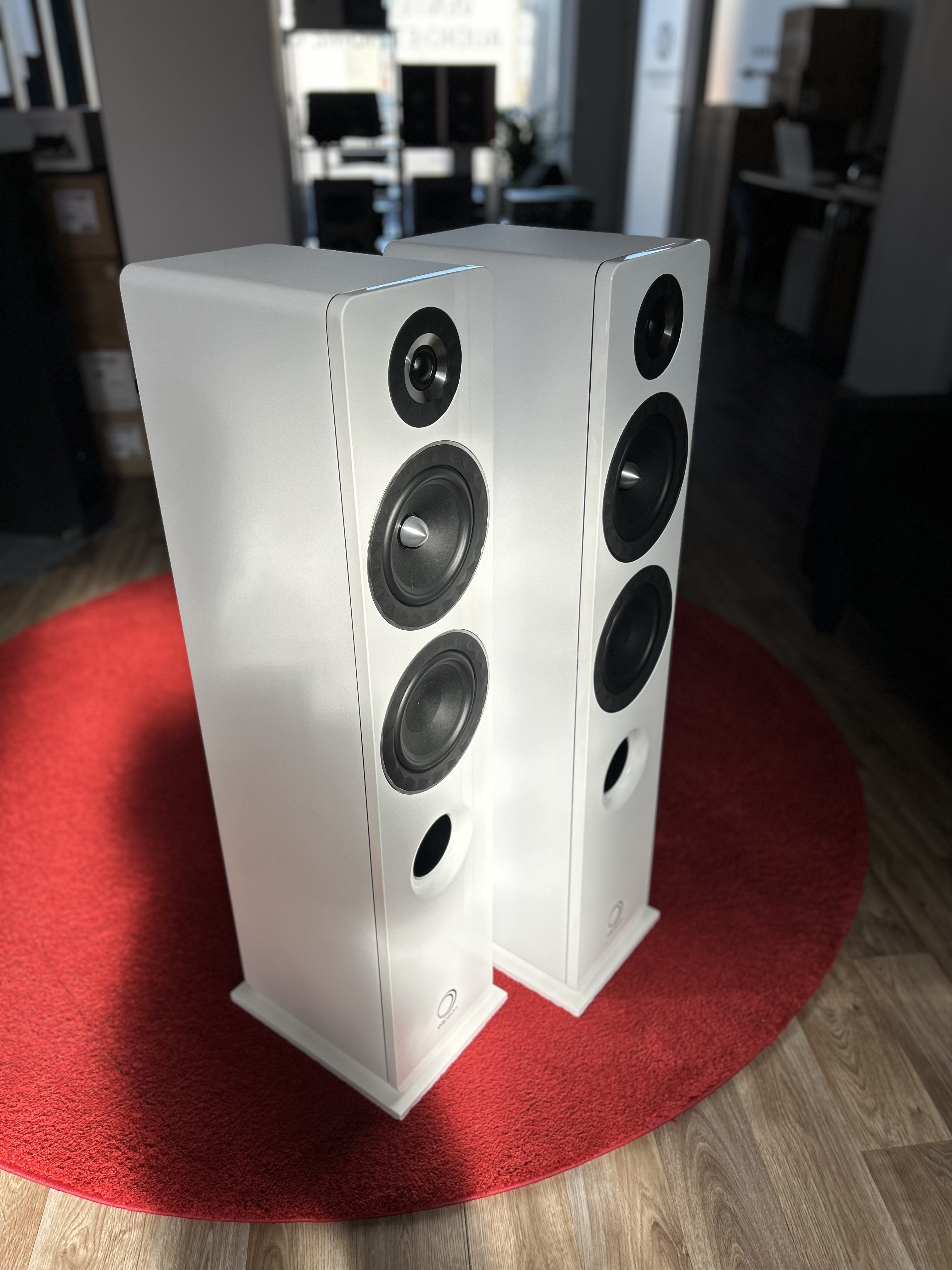 ELIPSON Prestige Facet 14F
