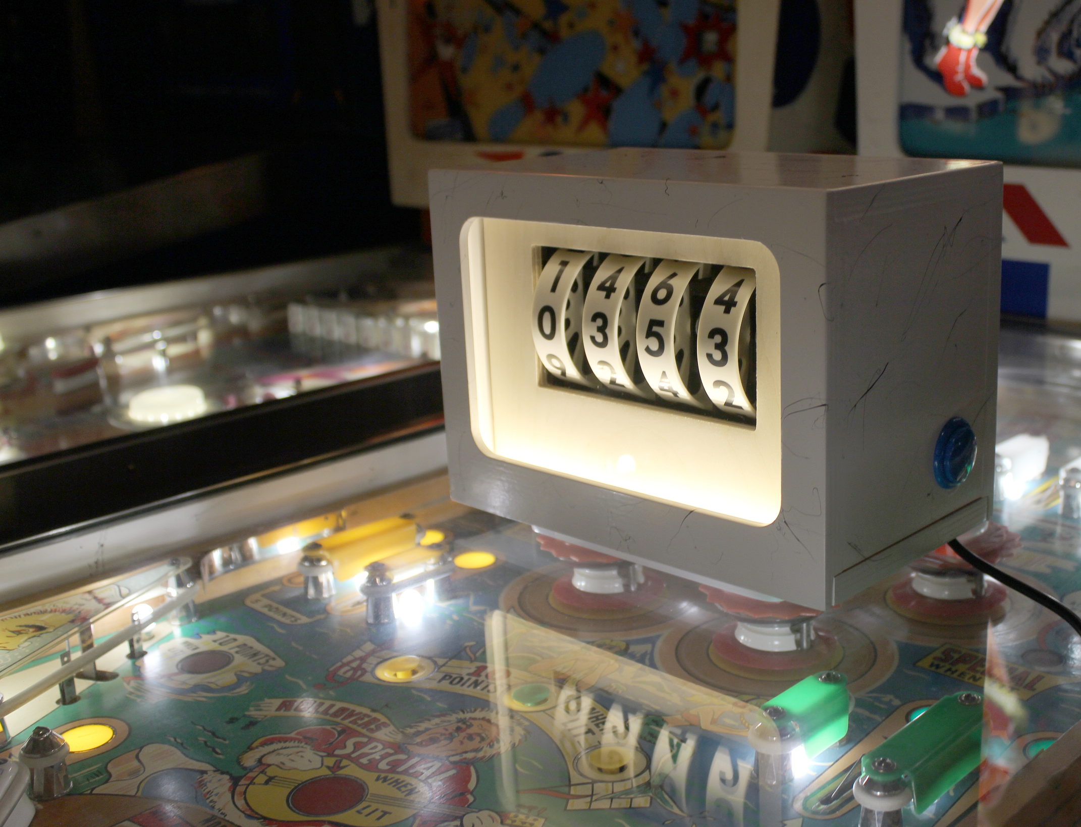 The Classic - Customizable Score Reel Clock