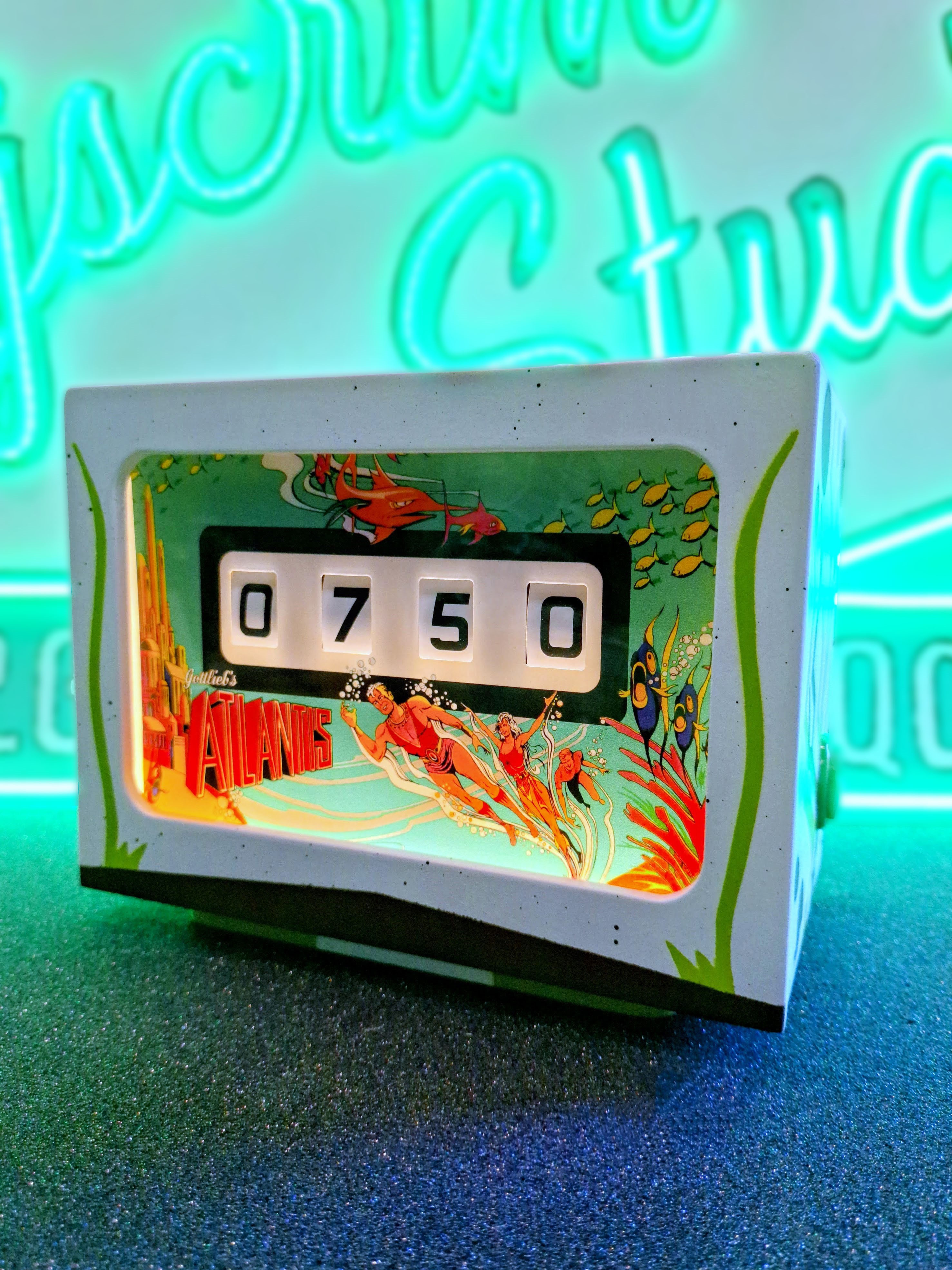 Gottlieb® Atlantis Clock