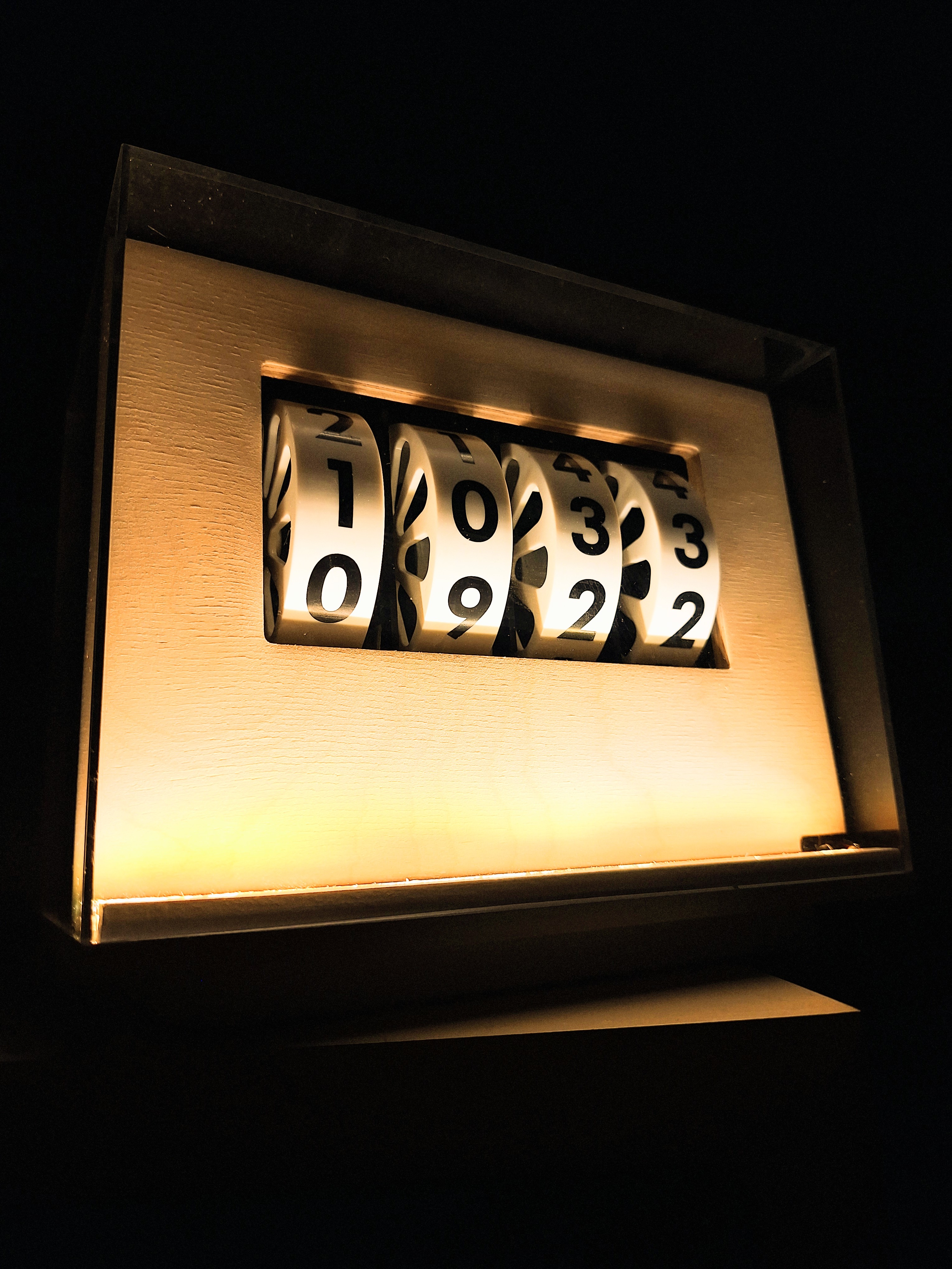 The Acrylic - Score Reel Clock