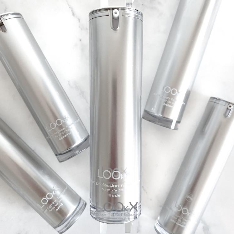 LOOkX matte foundation Sand