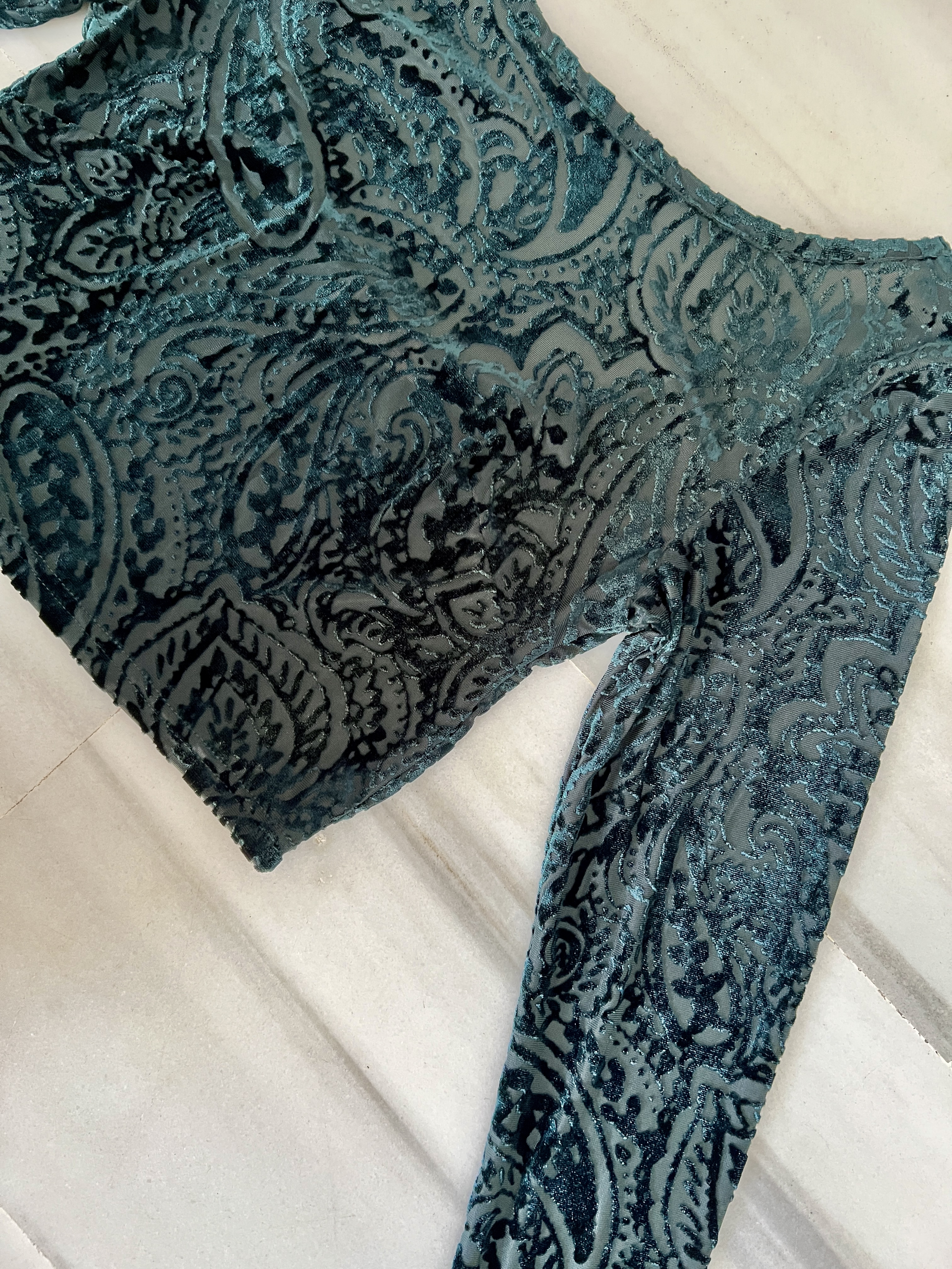 Crop Top Elegante Hecho a Mano