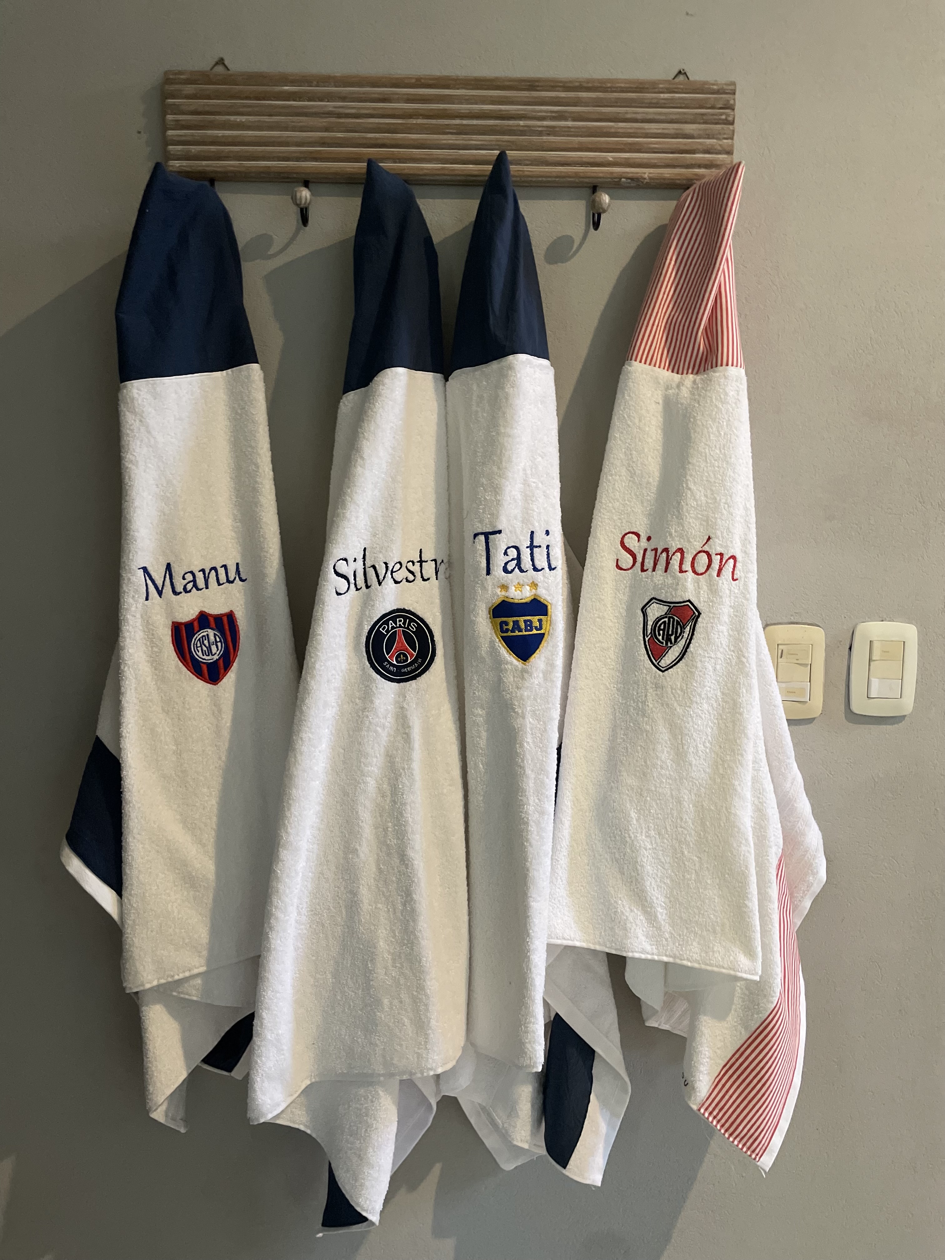 Toddlers Escudo