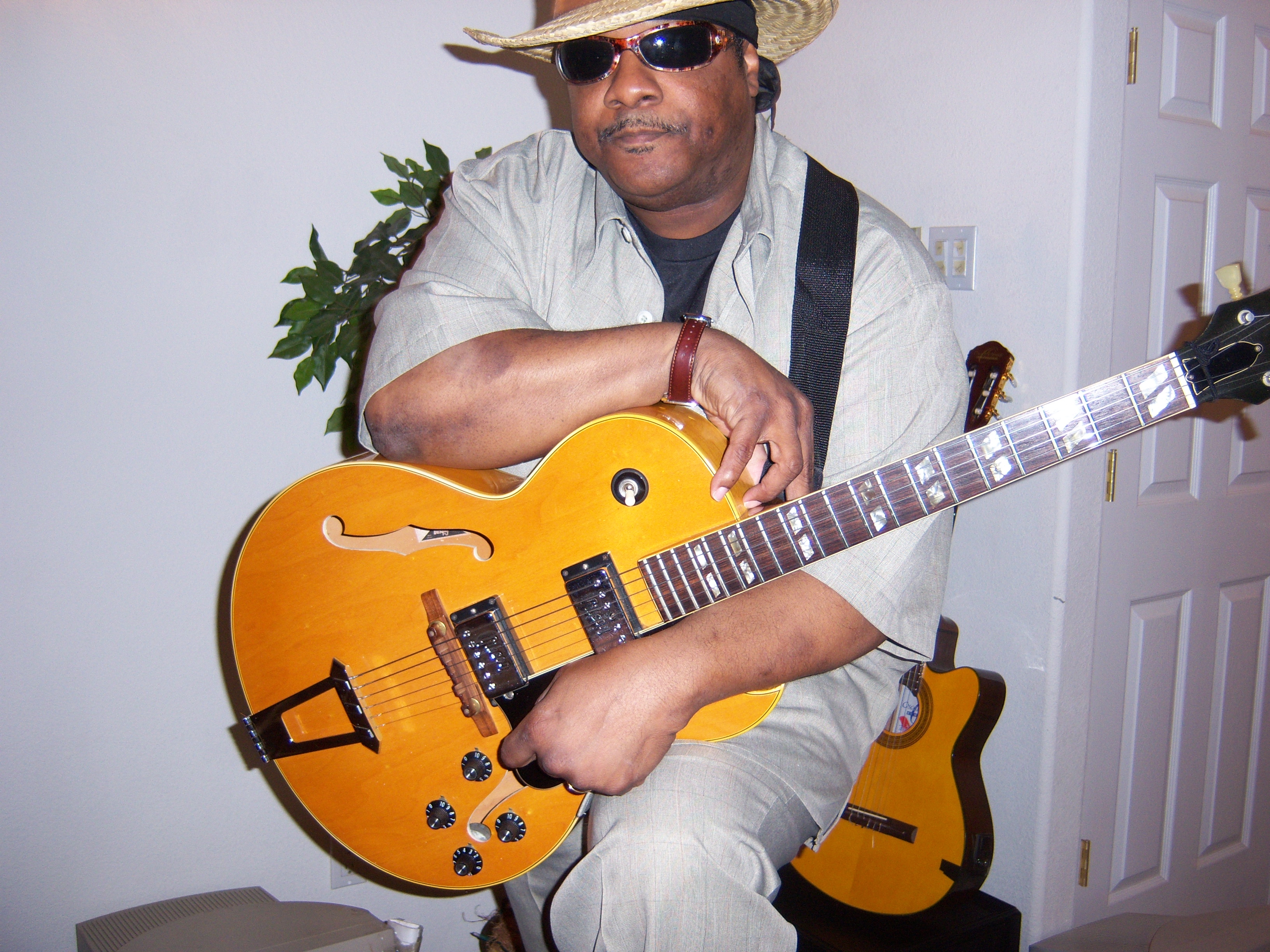 Everybody Gonna Need Somebody 