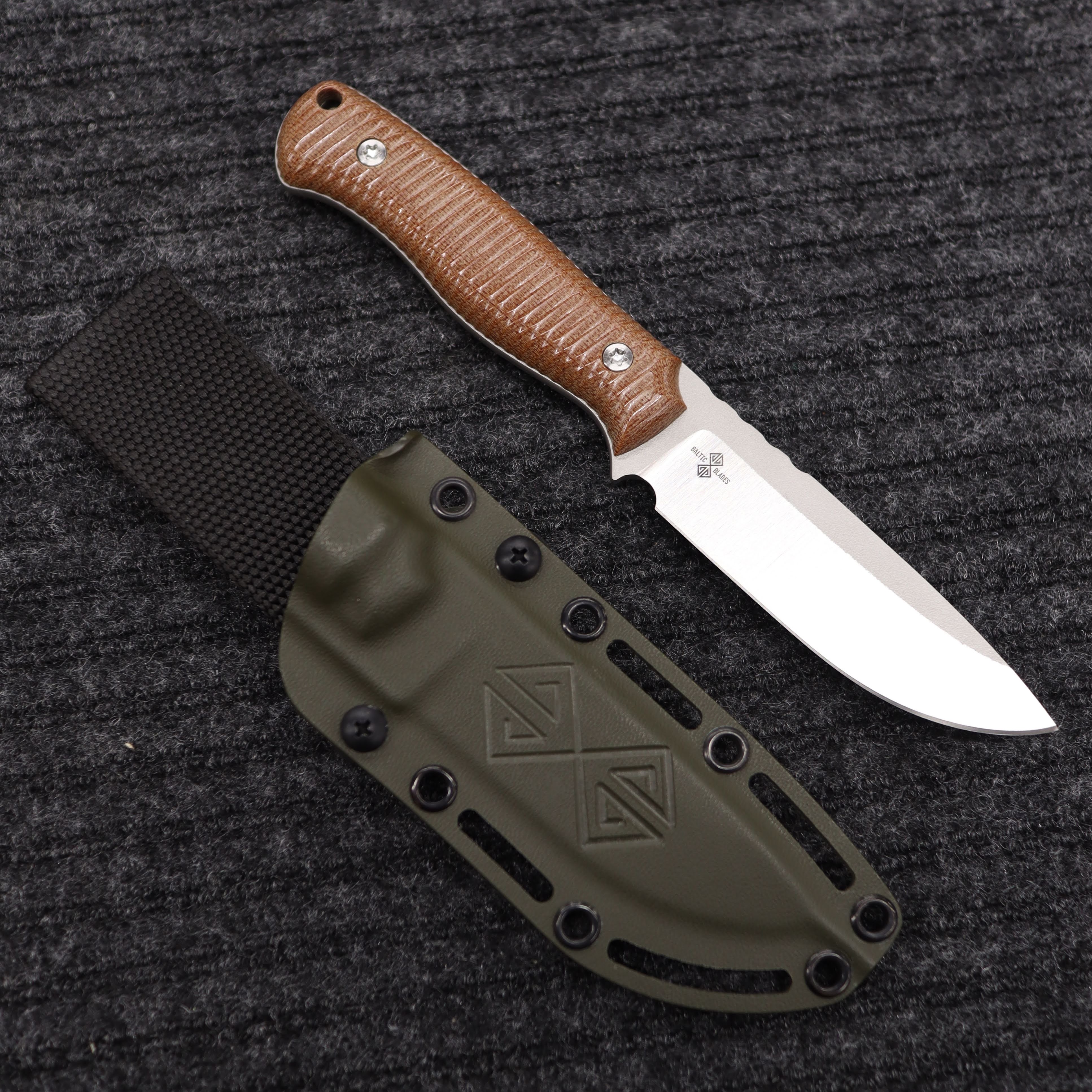 Varnas Brown Canvas Micarta