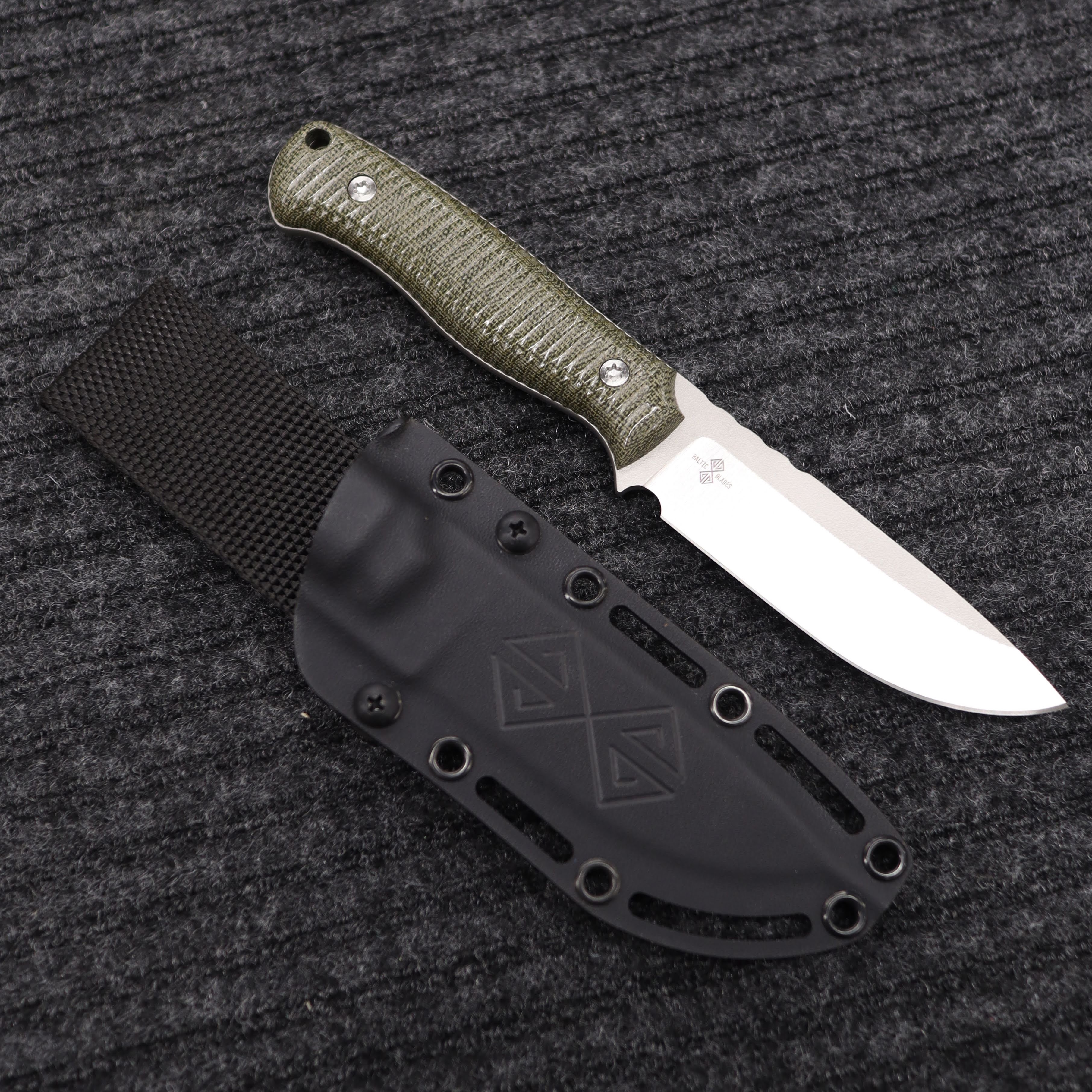 Varnas Green Canvas Micarta