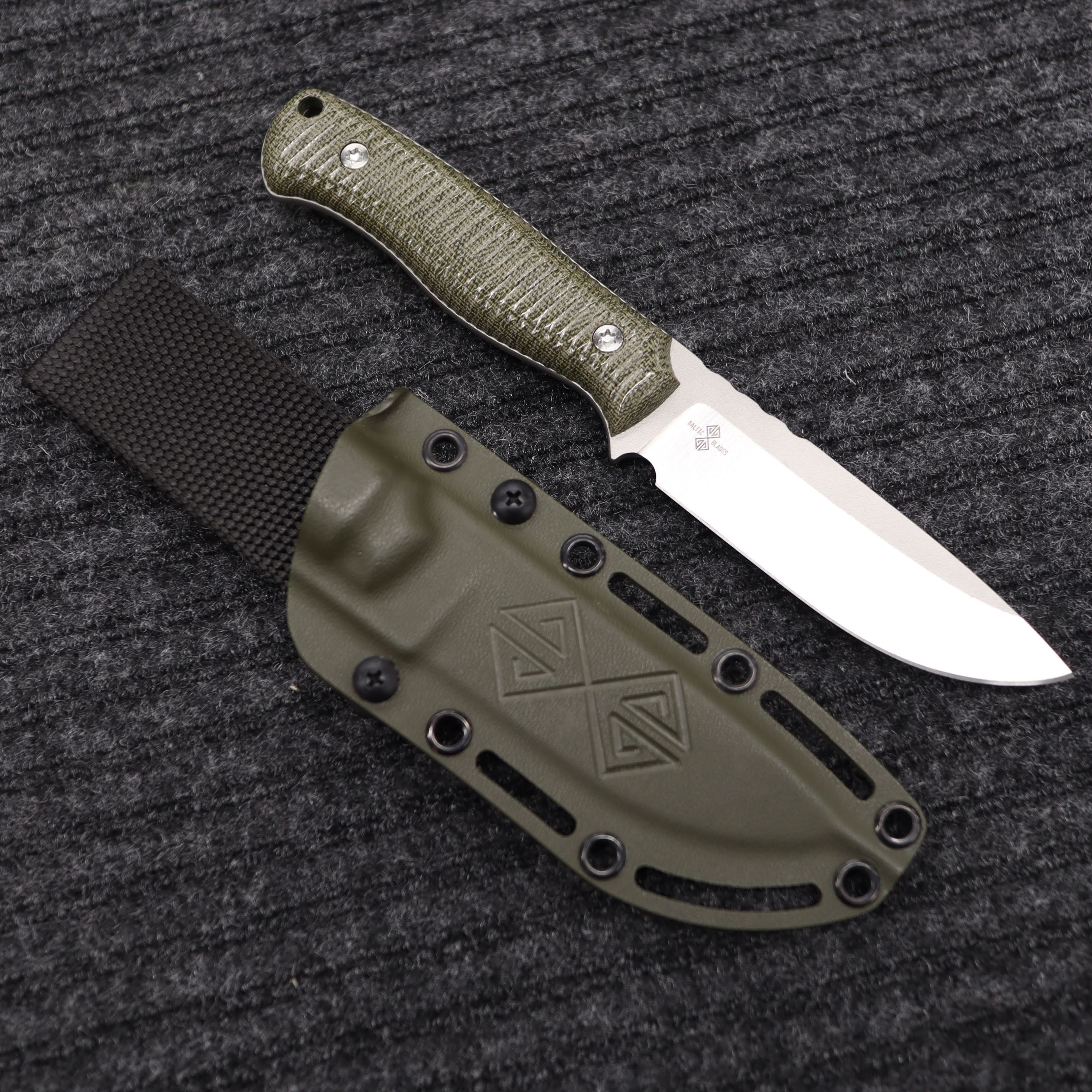Varnas Green Canvas Micarta