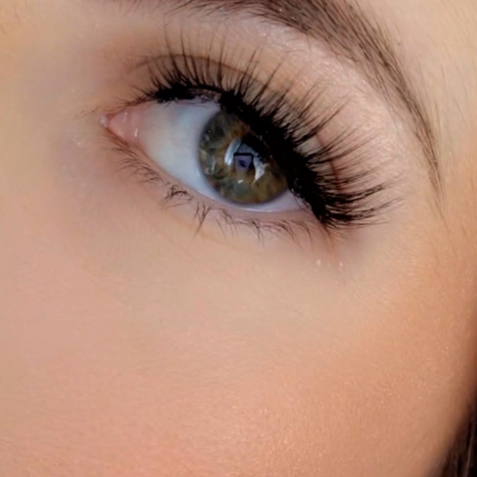 Faux cils