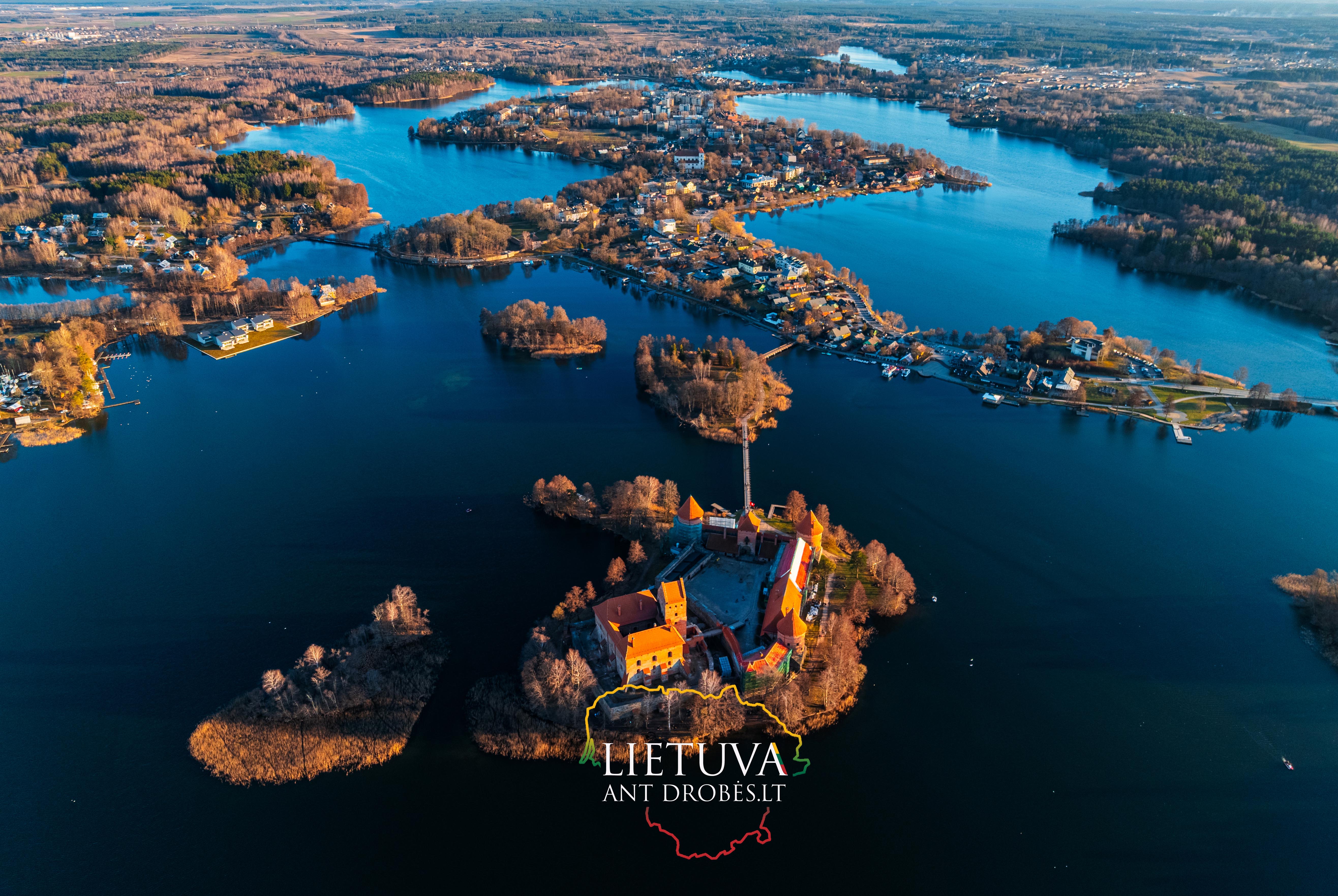 Trakų pilies panoraminė nuotrauka