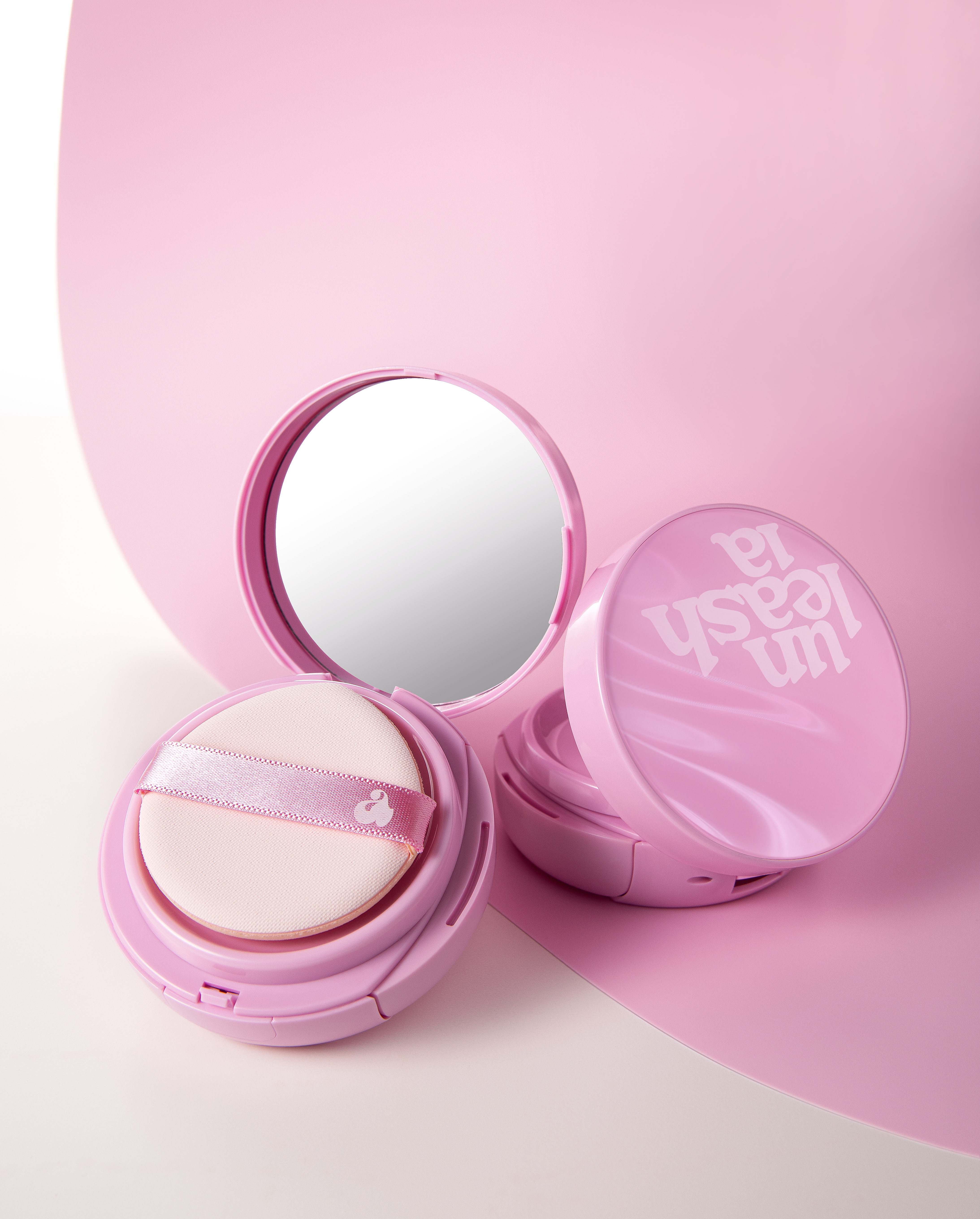 Unleashia Don't Touch Glass Pink Cushion SPF50+ PA++++