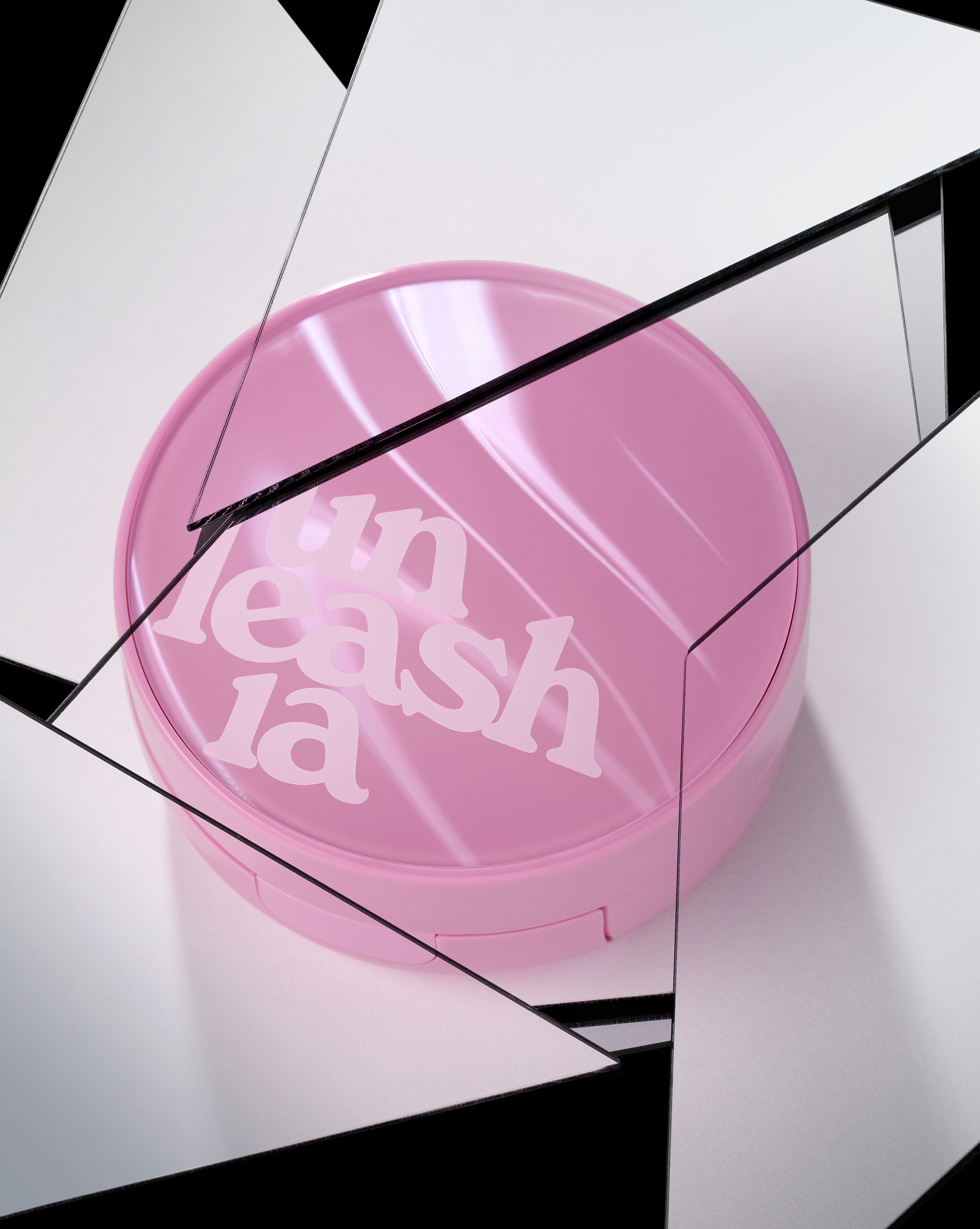 Unleashia Don't Touch Glass Pink Cushion SPF50+ PA++++