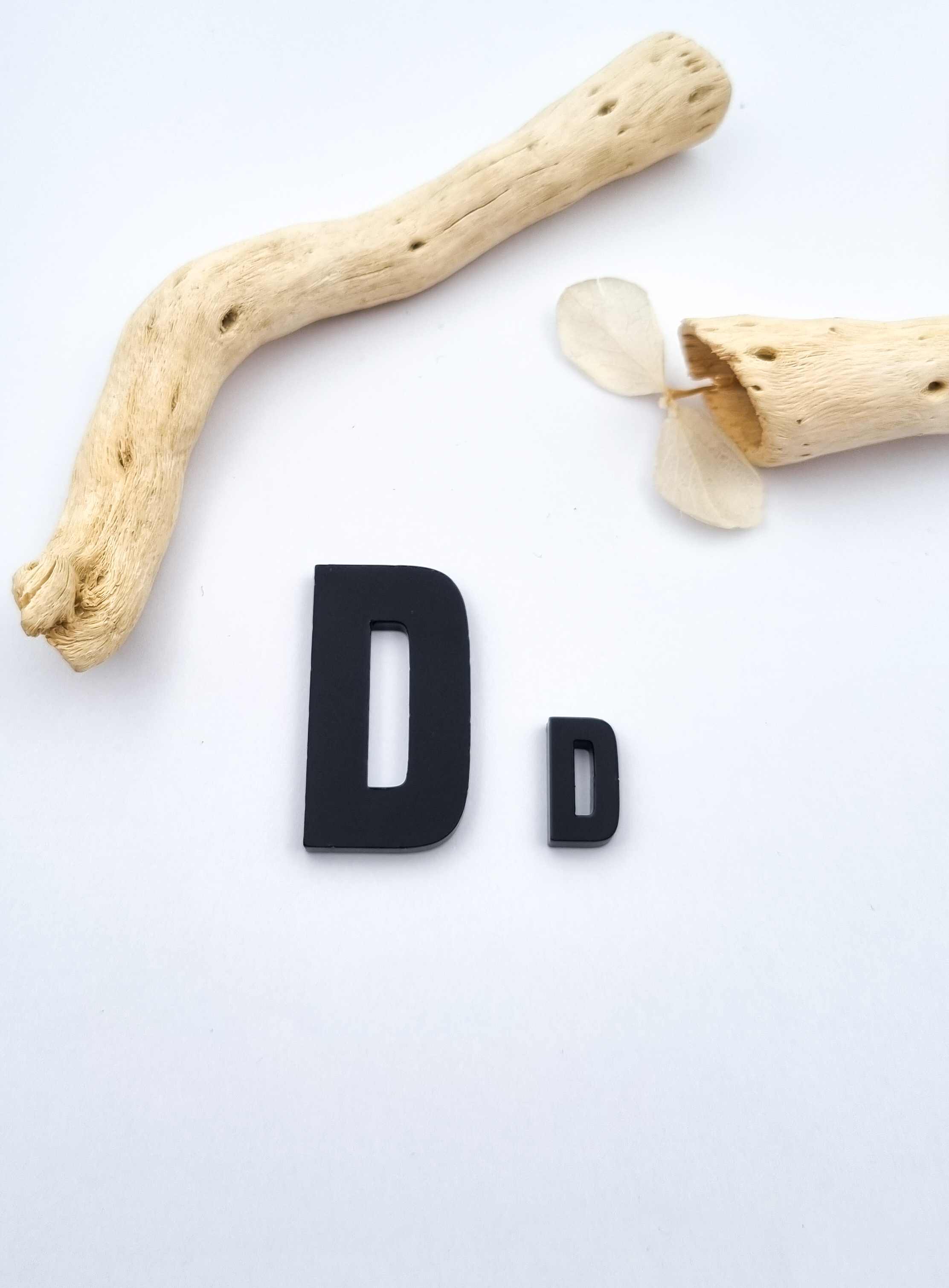 „D“