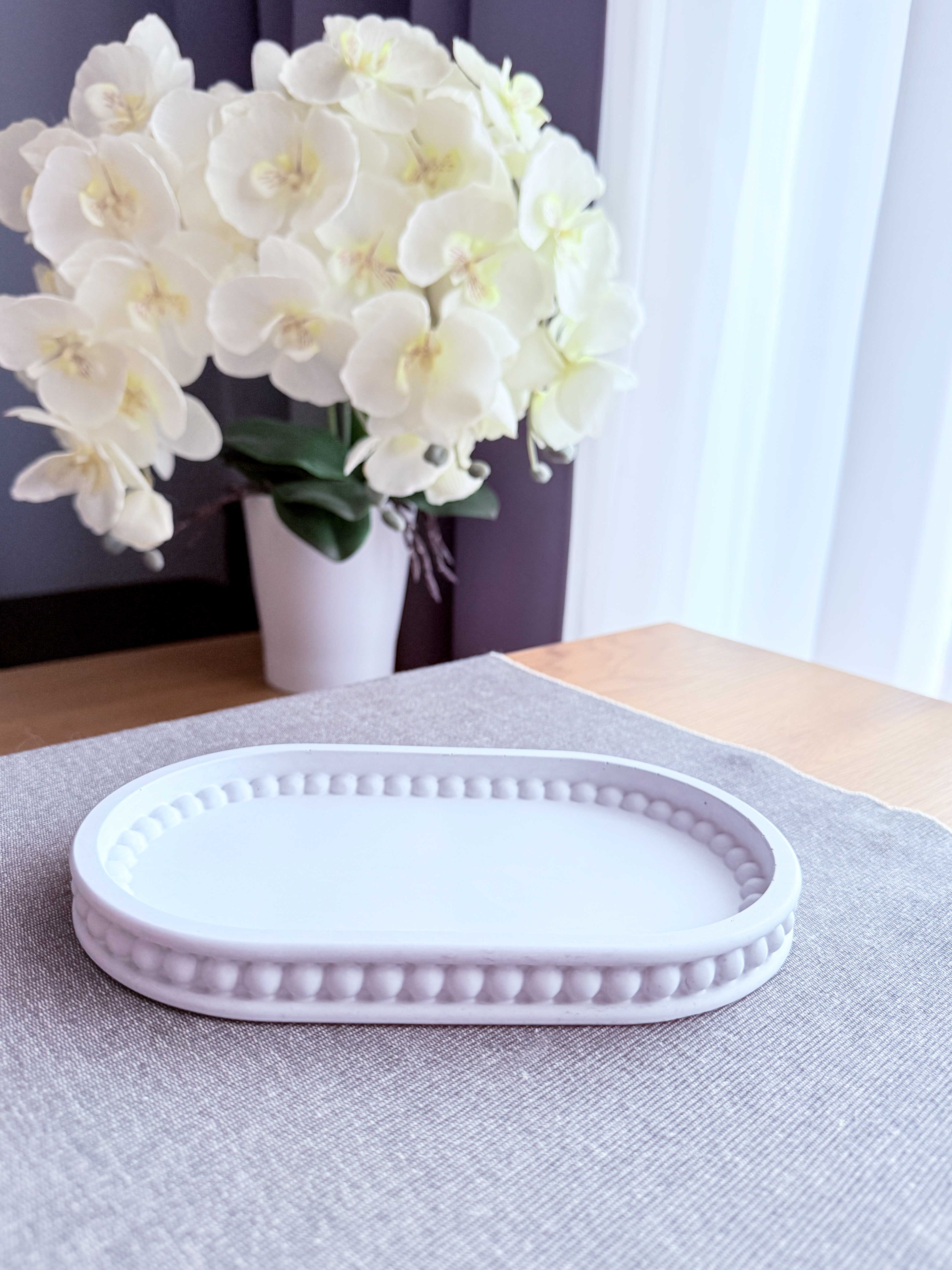 Šviesiai pilkas padėklas papuošalams „Burbuliukai“