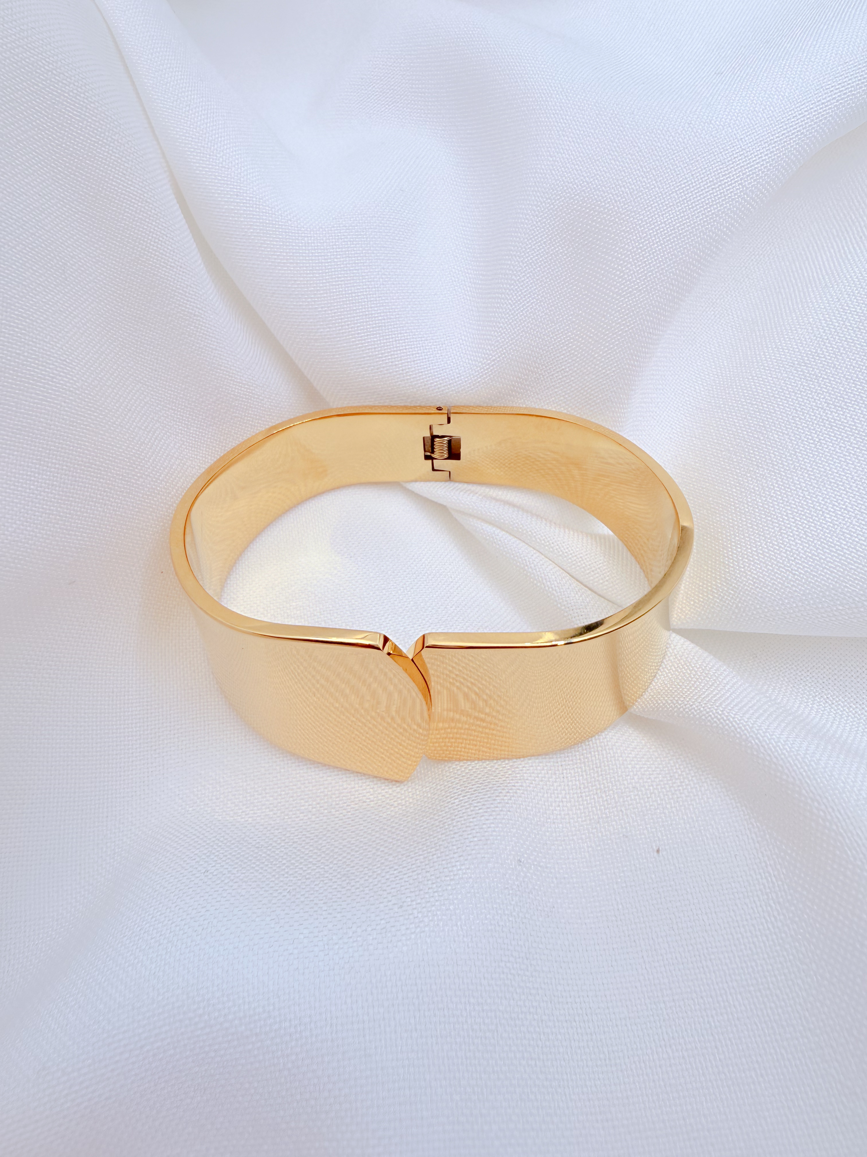 Apyrankė „Isabel“