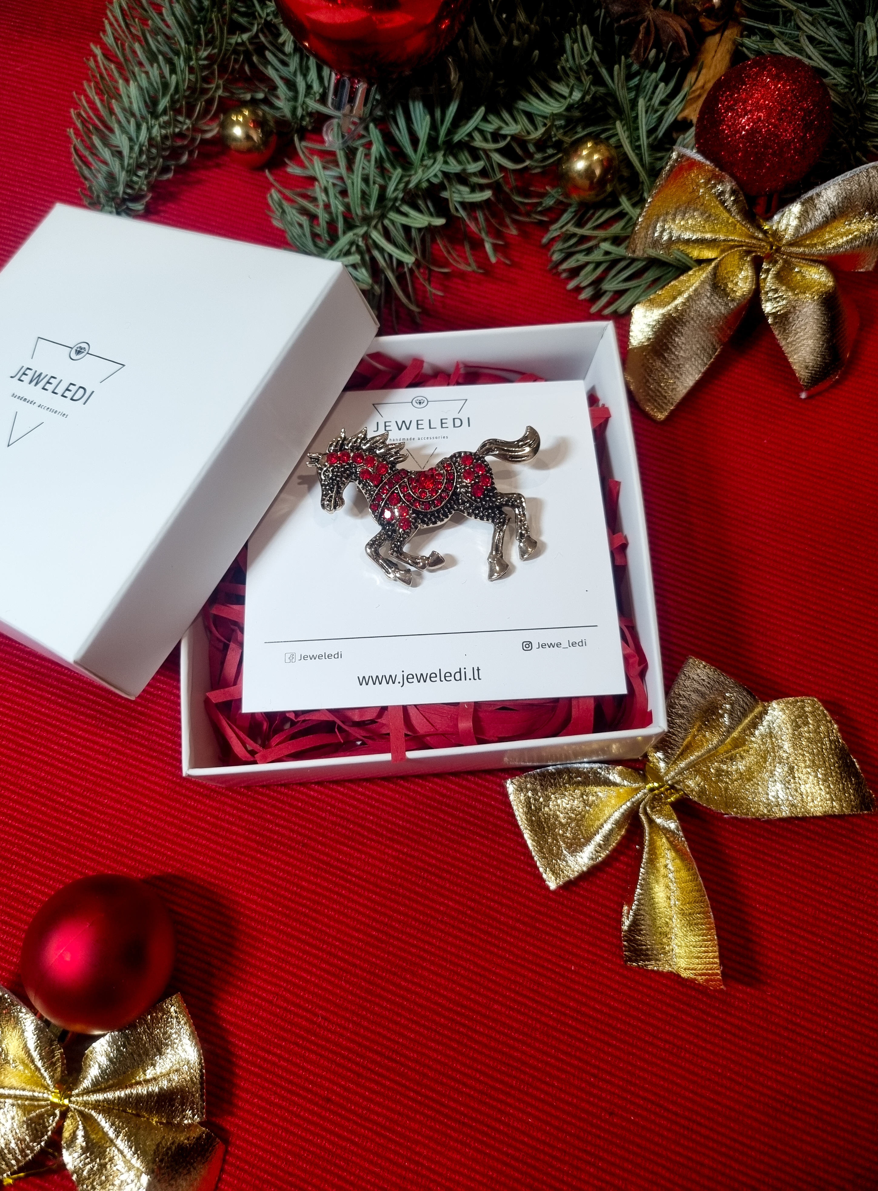 Sagė "Ugninis arklys"