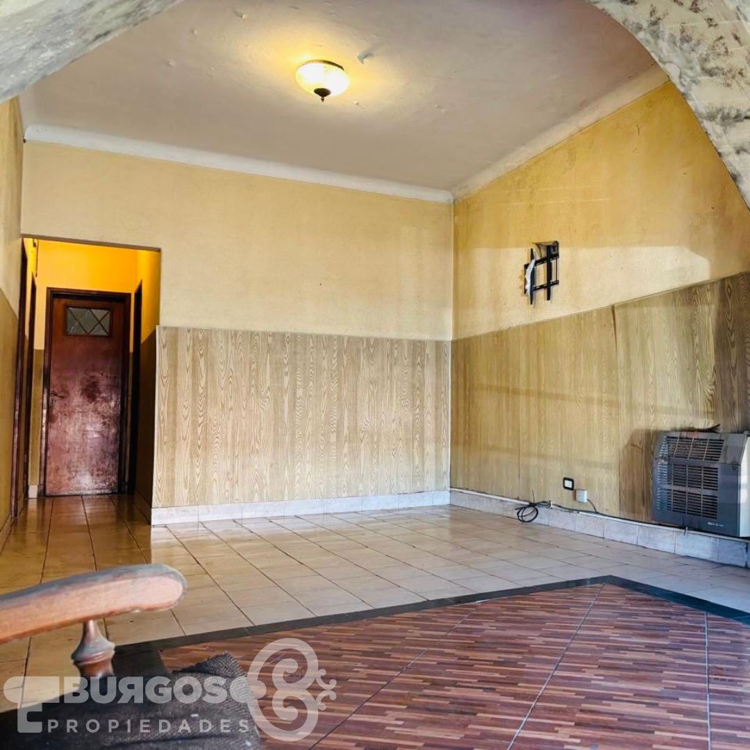 CASA DE 4 AMBIENTES EN TAPIALES