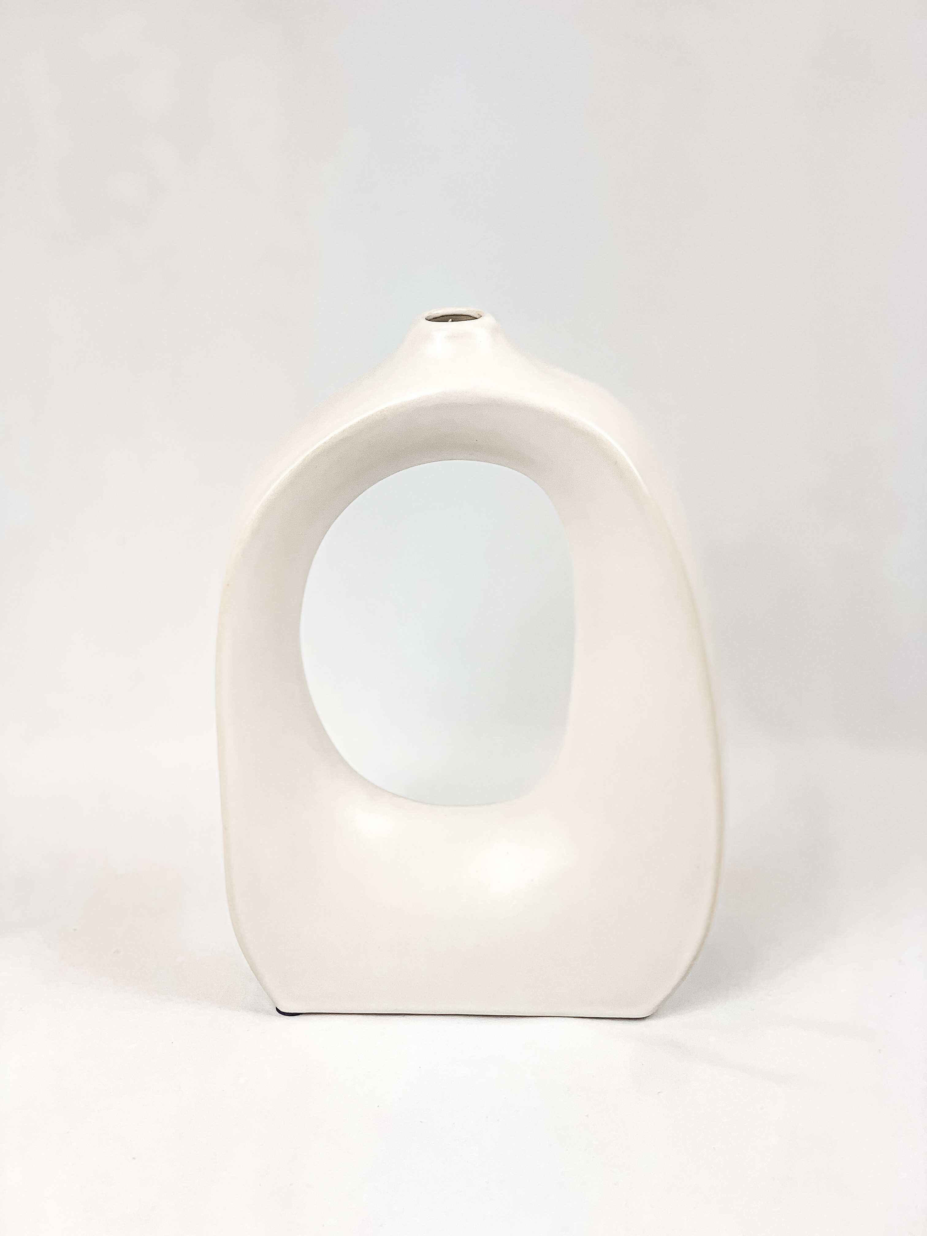 Balta Keramikinė Vaza 28,5 cm