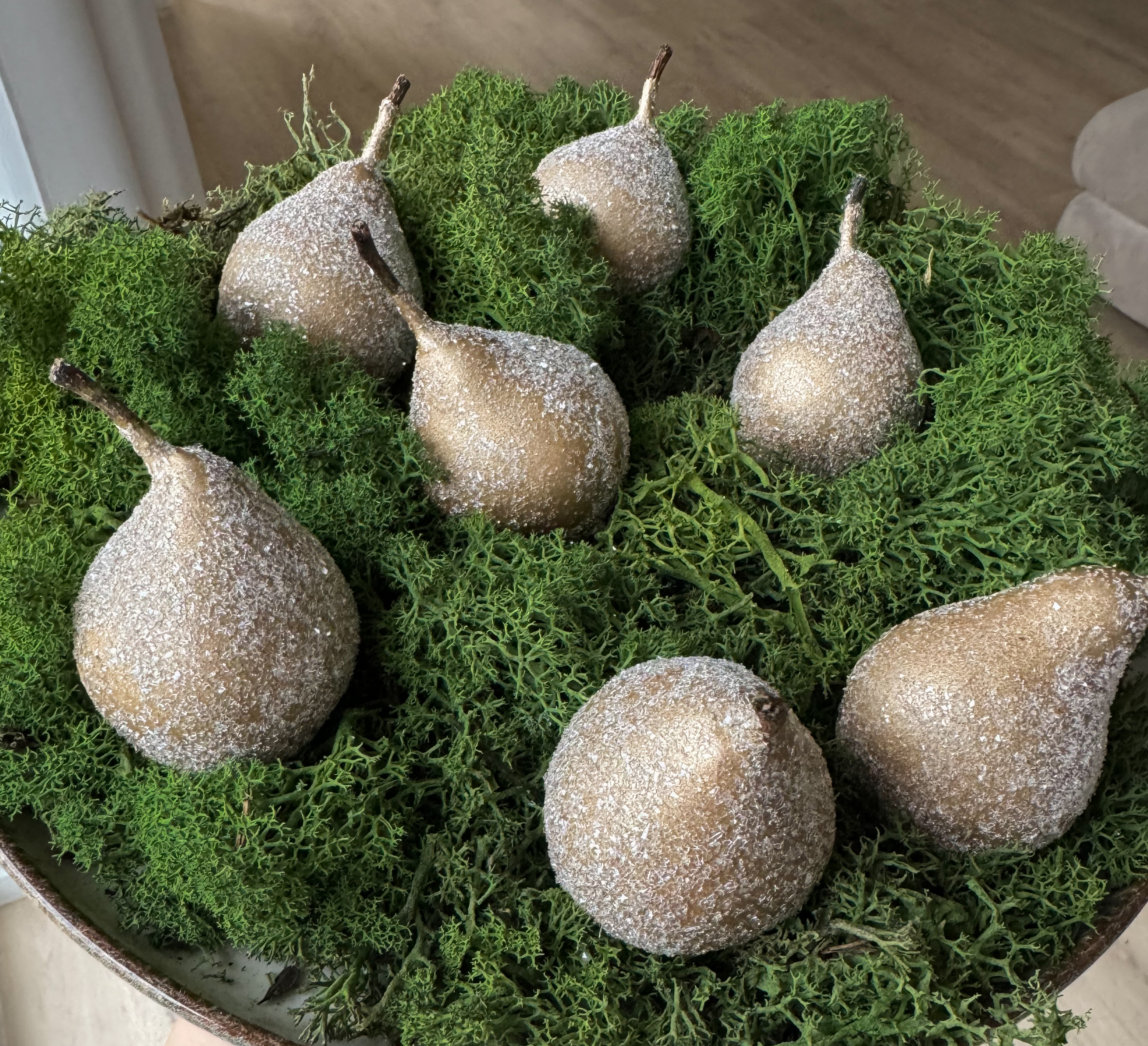 Vaškuotų Auksinių Kriaušių Kompozicija